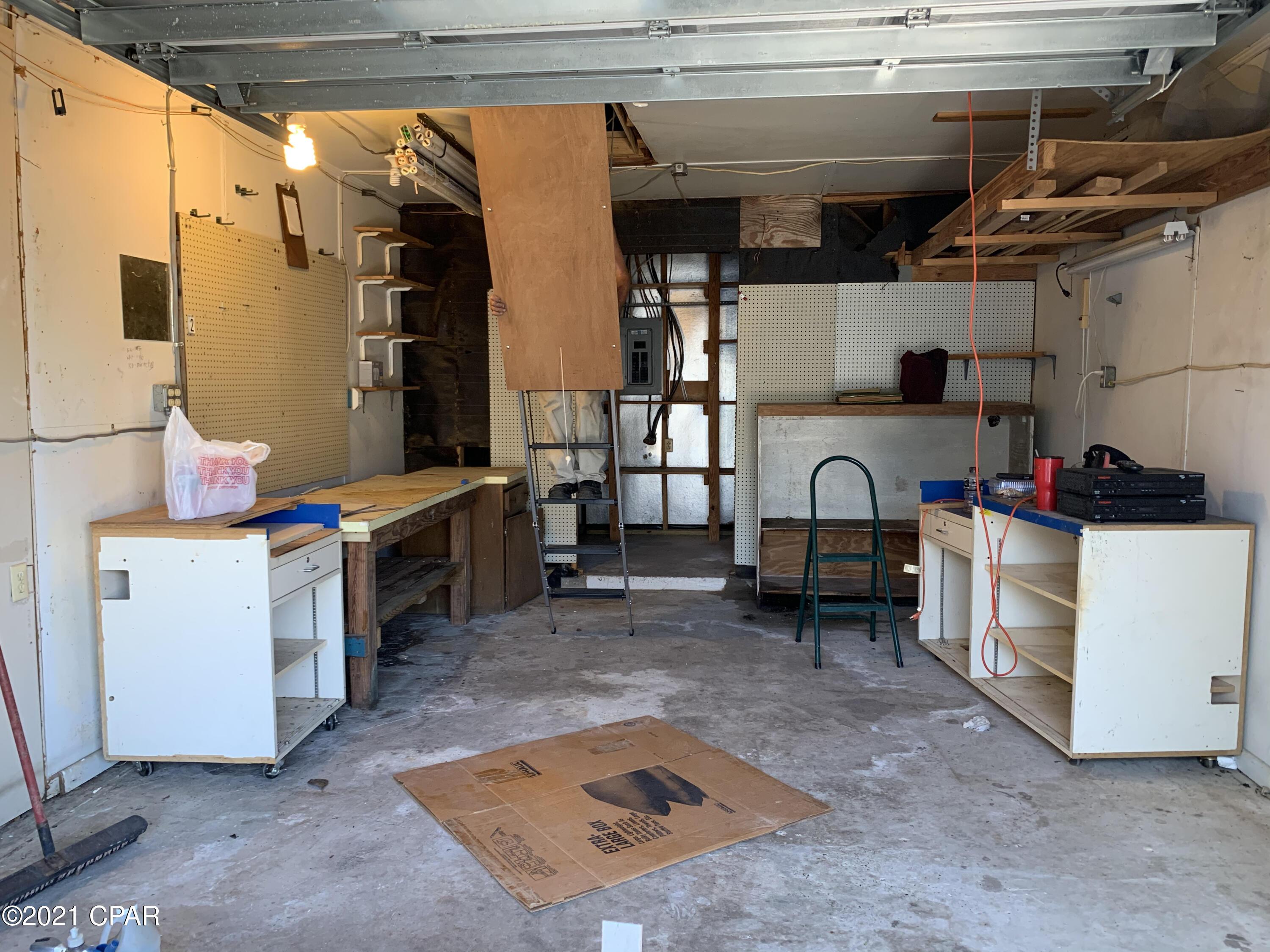 Diamond Head-Lakeside - Residential