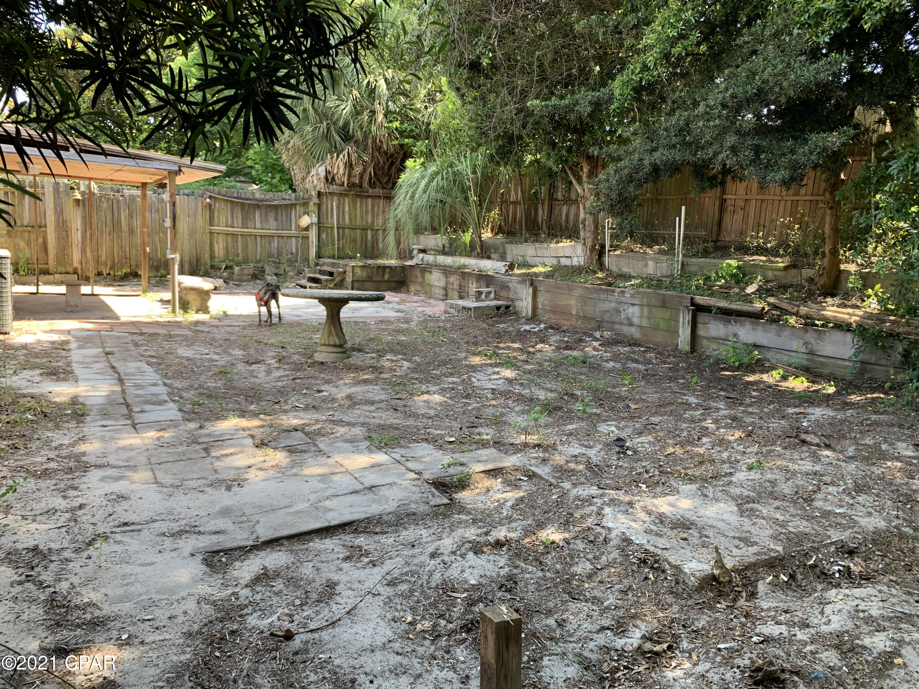 Diamond Head-Lakeside - Residential