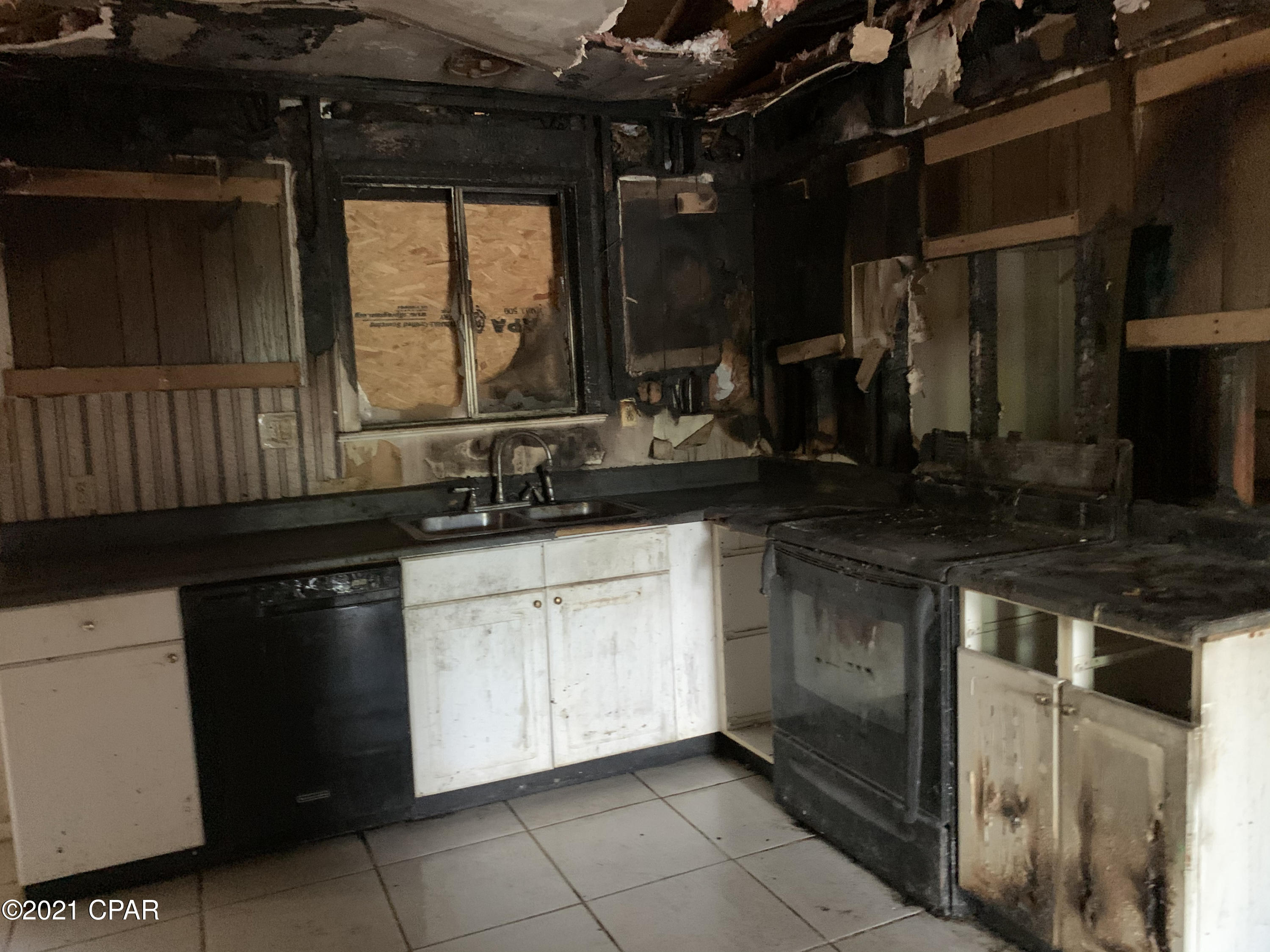 Diamond Head-Lakeside - Residential