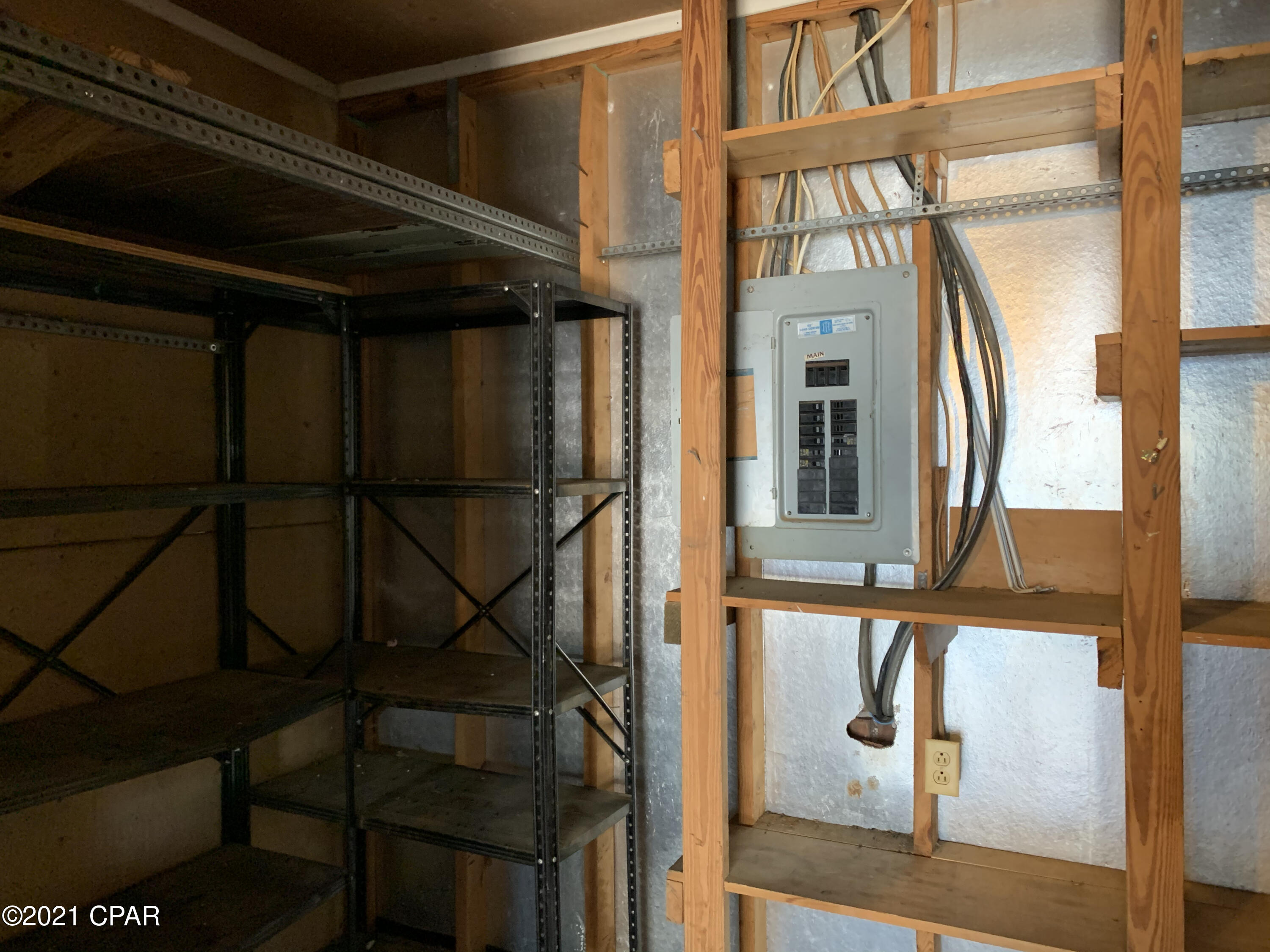 Diamond Head-Lakeside - Residential