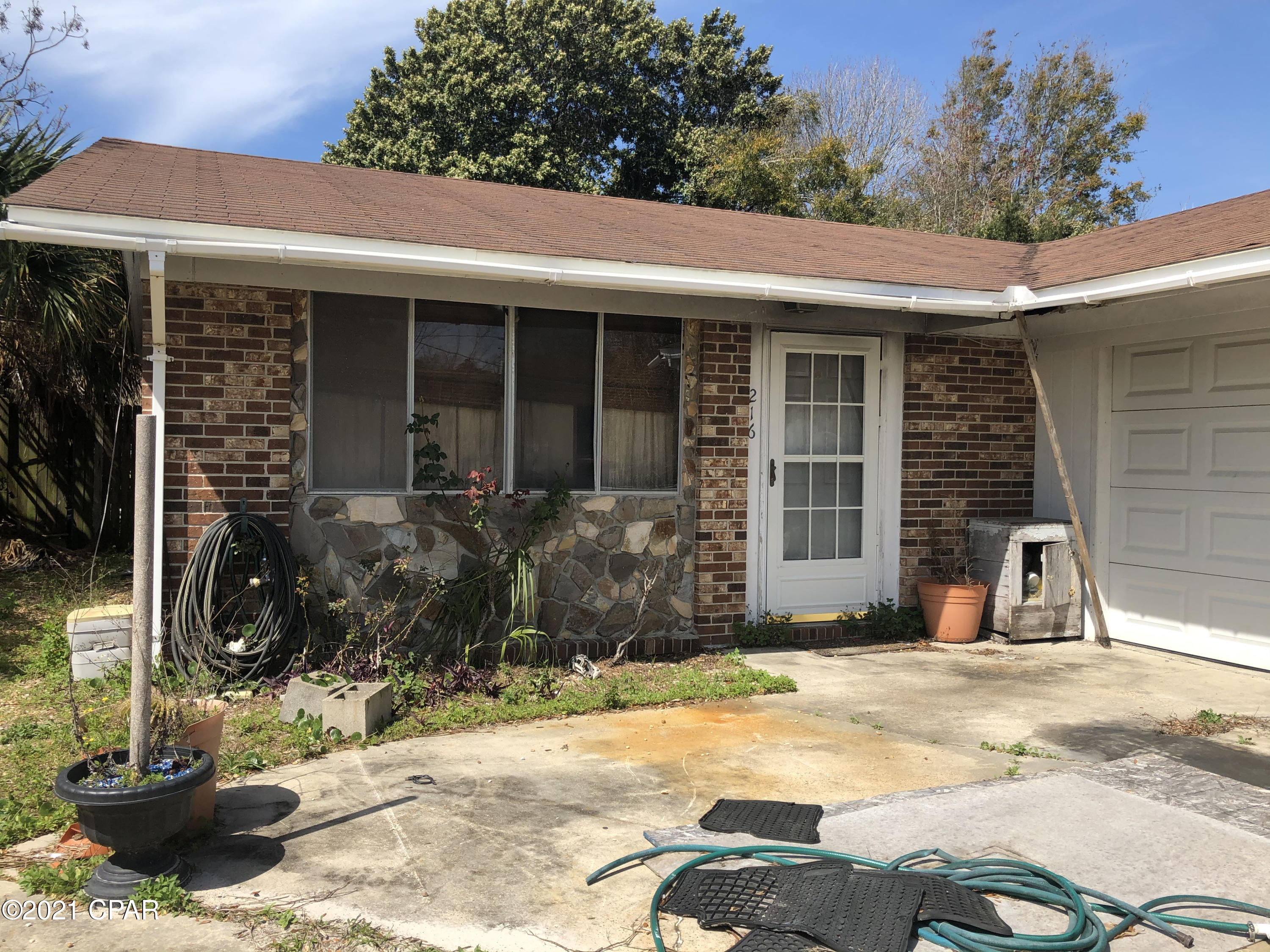 Diamond Head-Lakeside - Residential