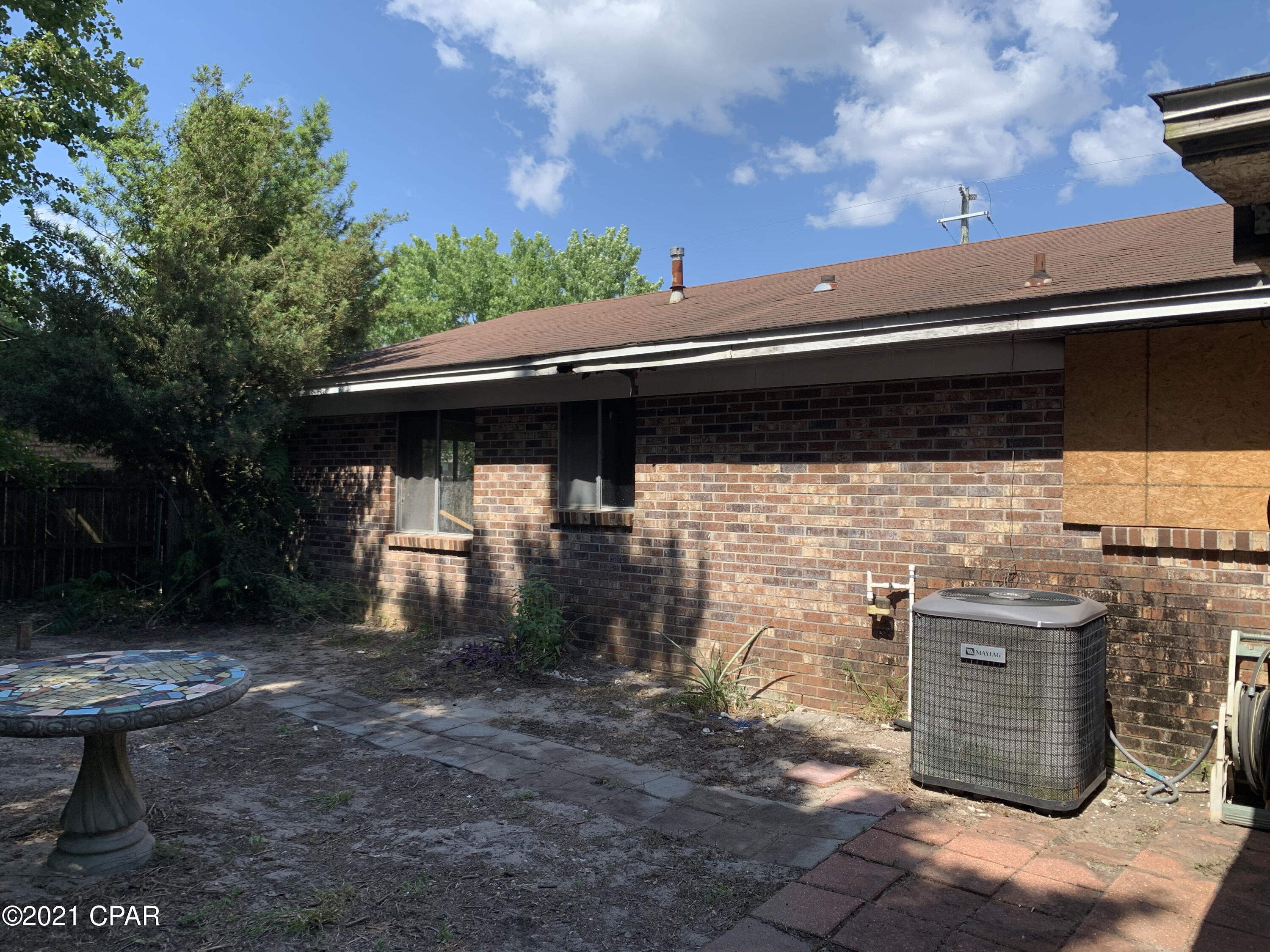 Diamond Head-Lakeside - Residential