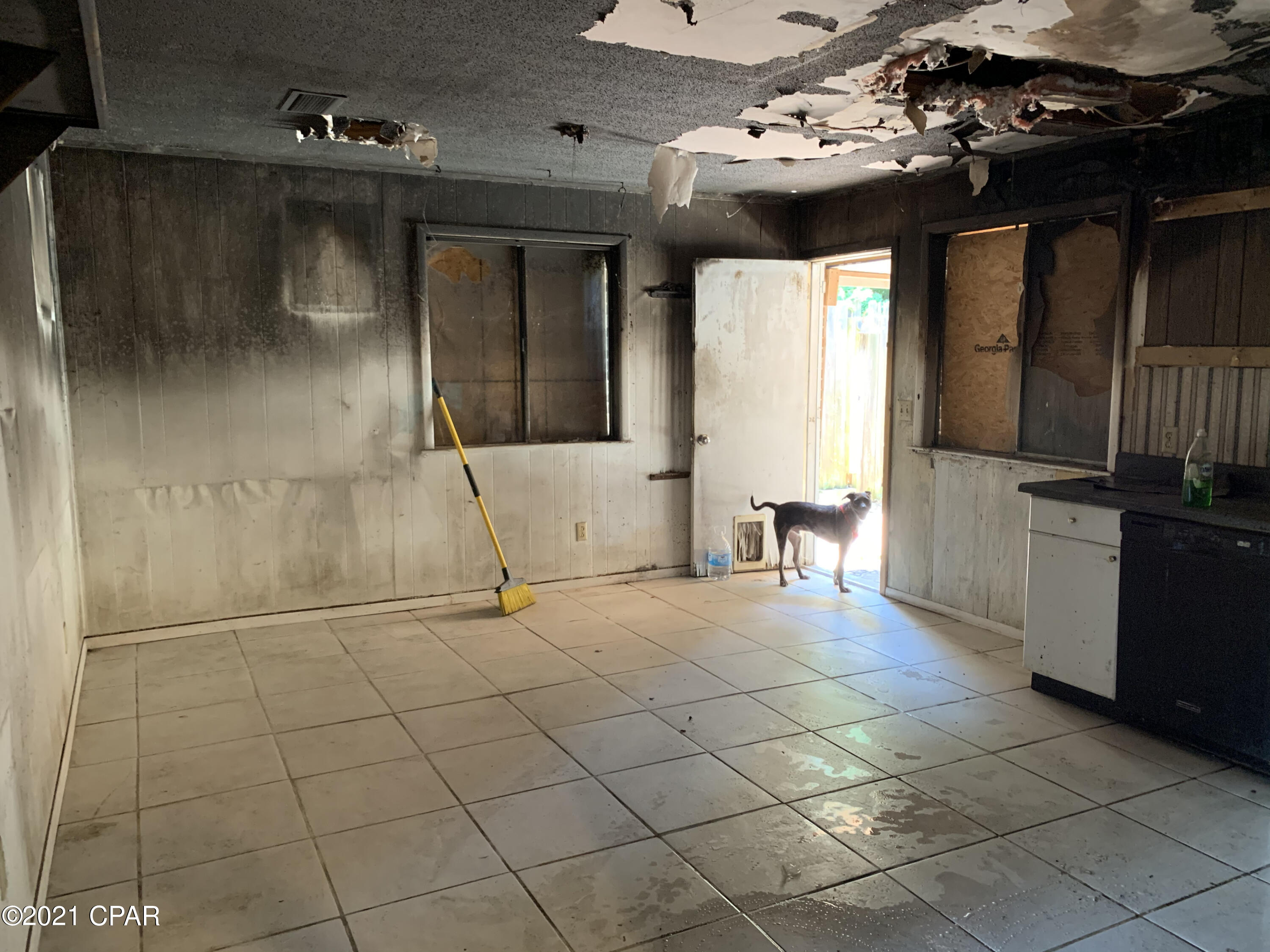 Diamond Head-Lakeside - Residential