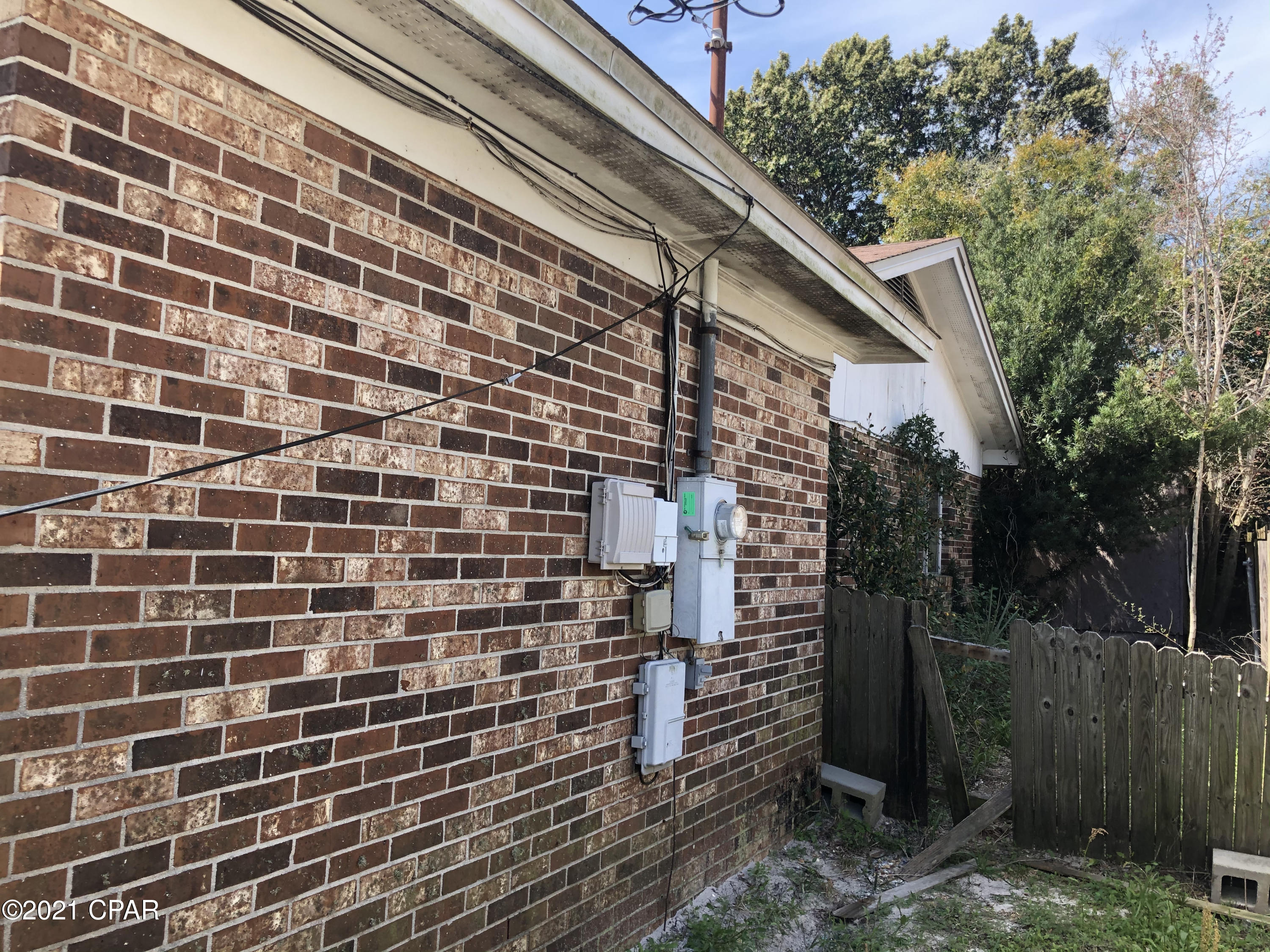 Diamond Head-Lakeside - Residential