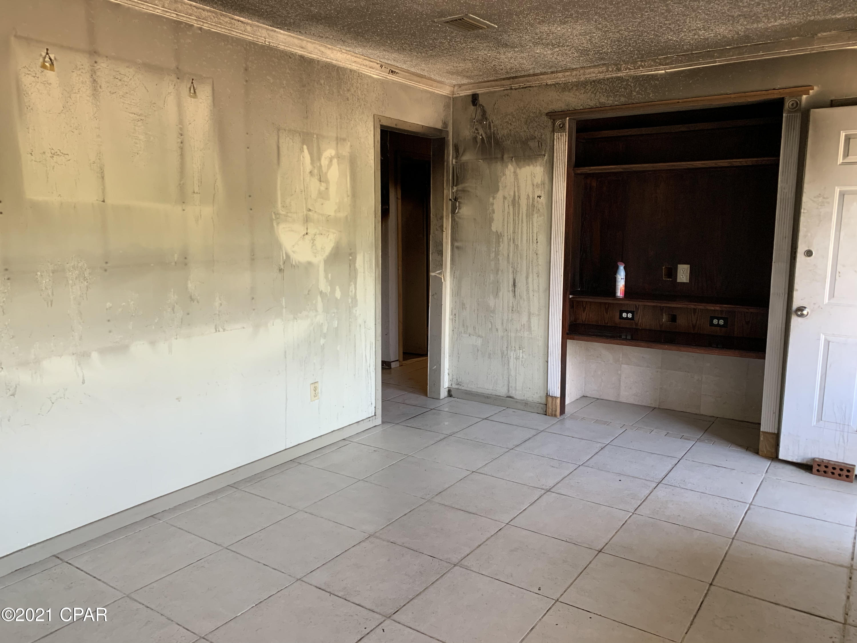 Diamond Head-Lakeside - Residential