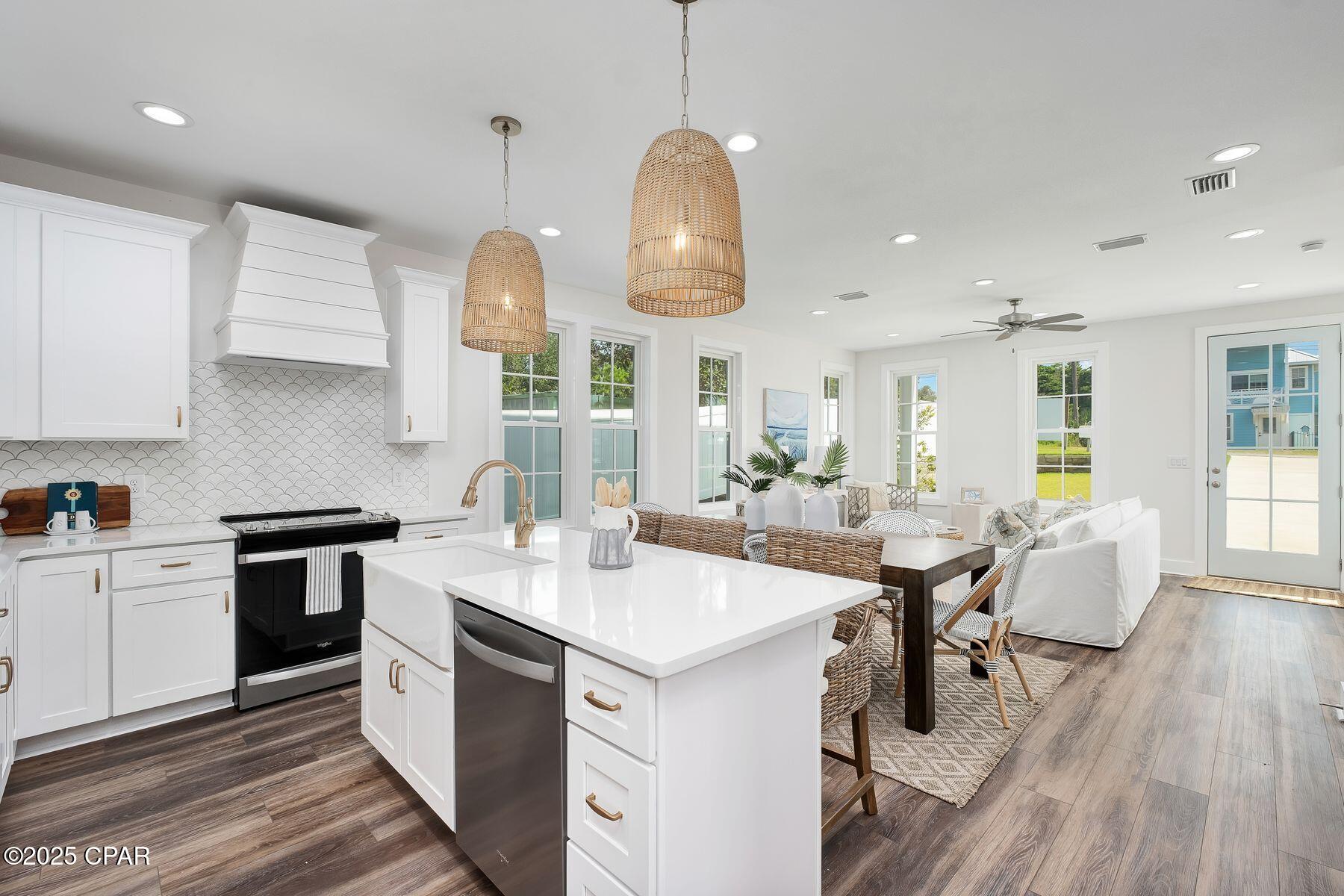 Laguna Beach 8th Add - Residential