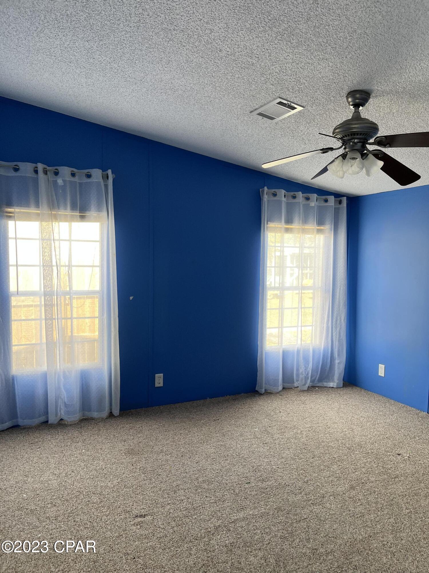 North Lagoon Oaks - Residential