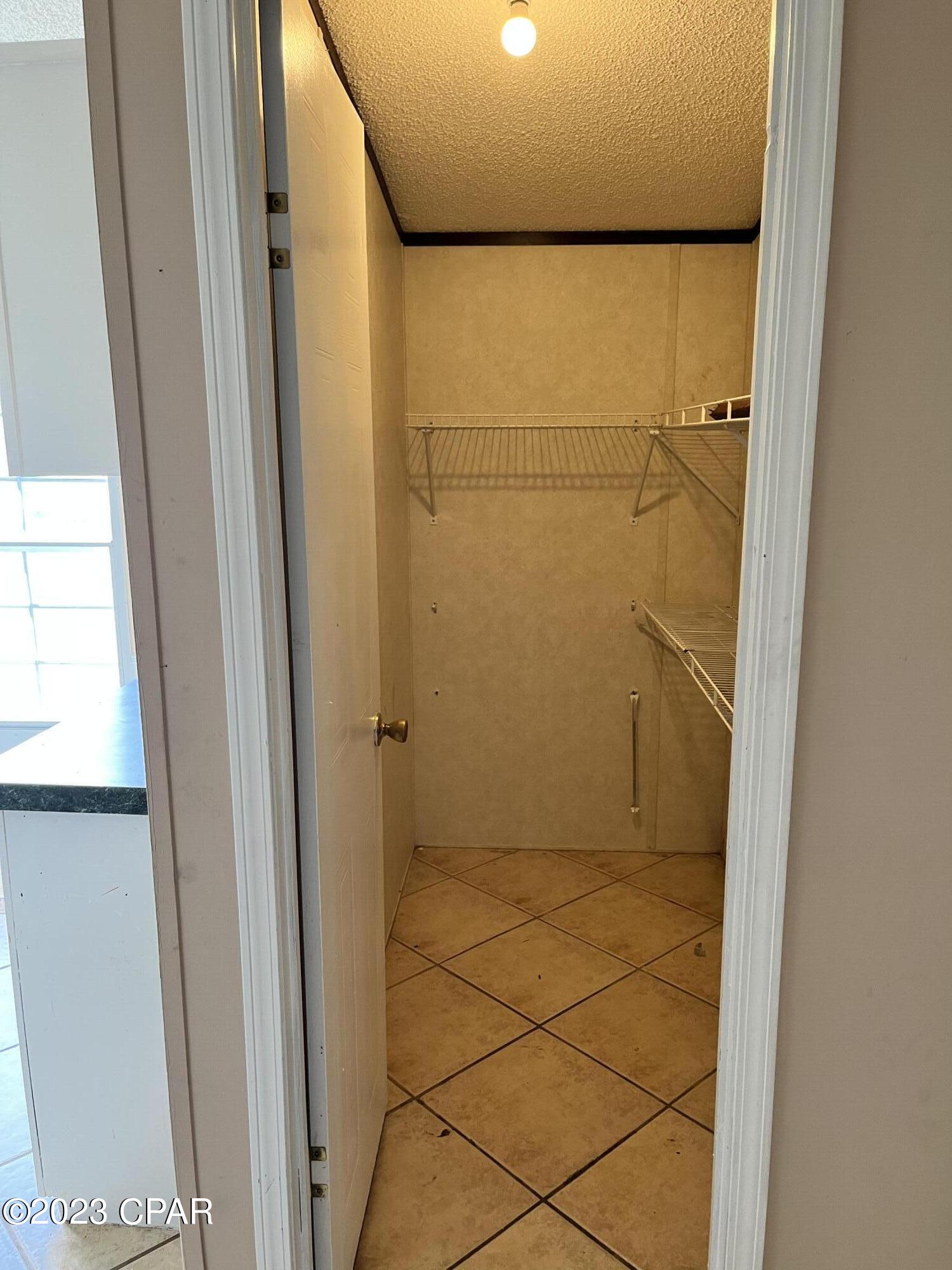 North Lagoon Oaks - Residential