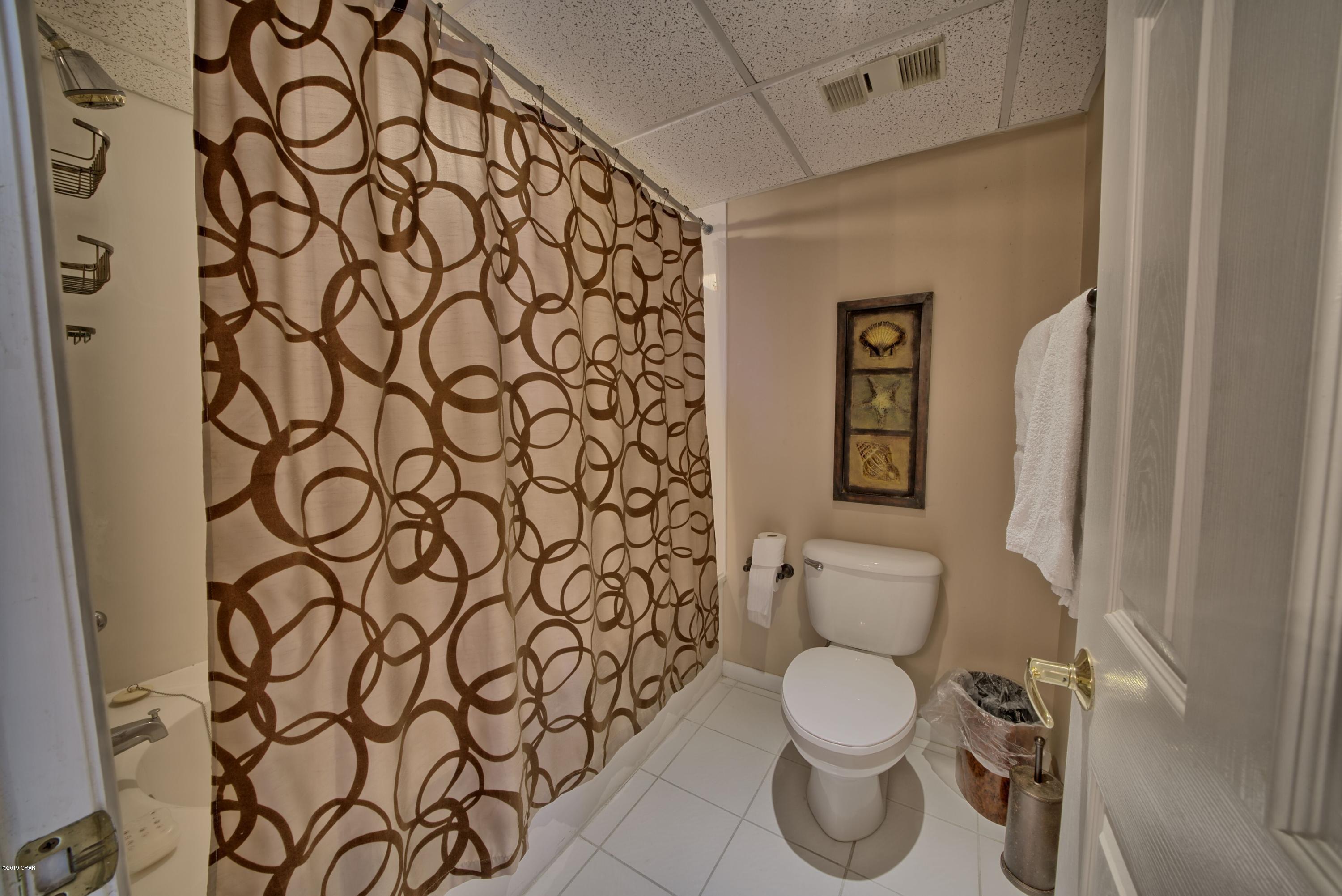 Long Beach Towers III - Residential