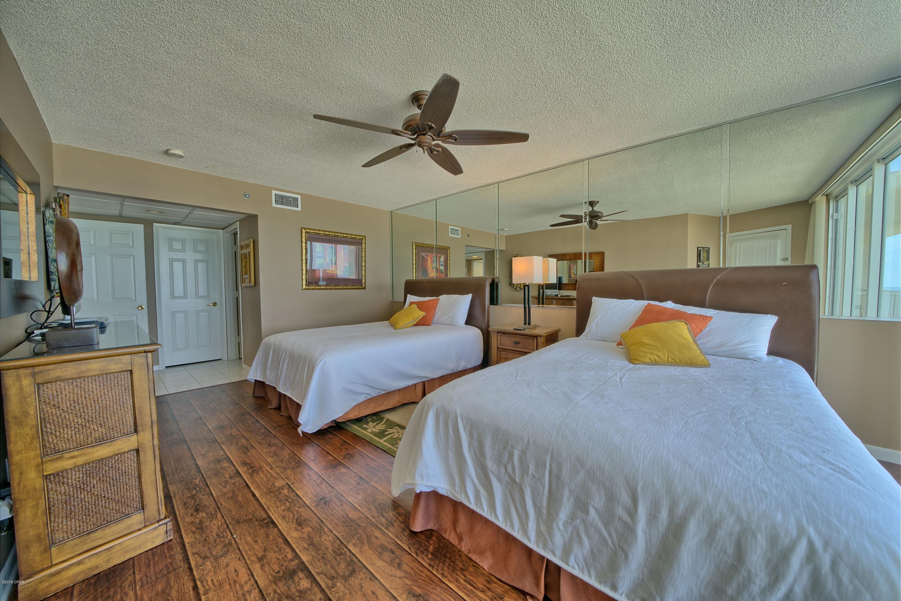 Long Beach Towers III - Residential