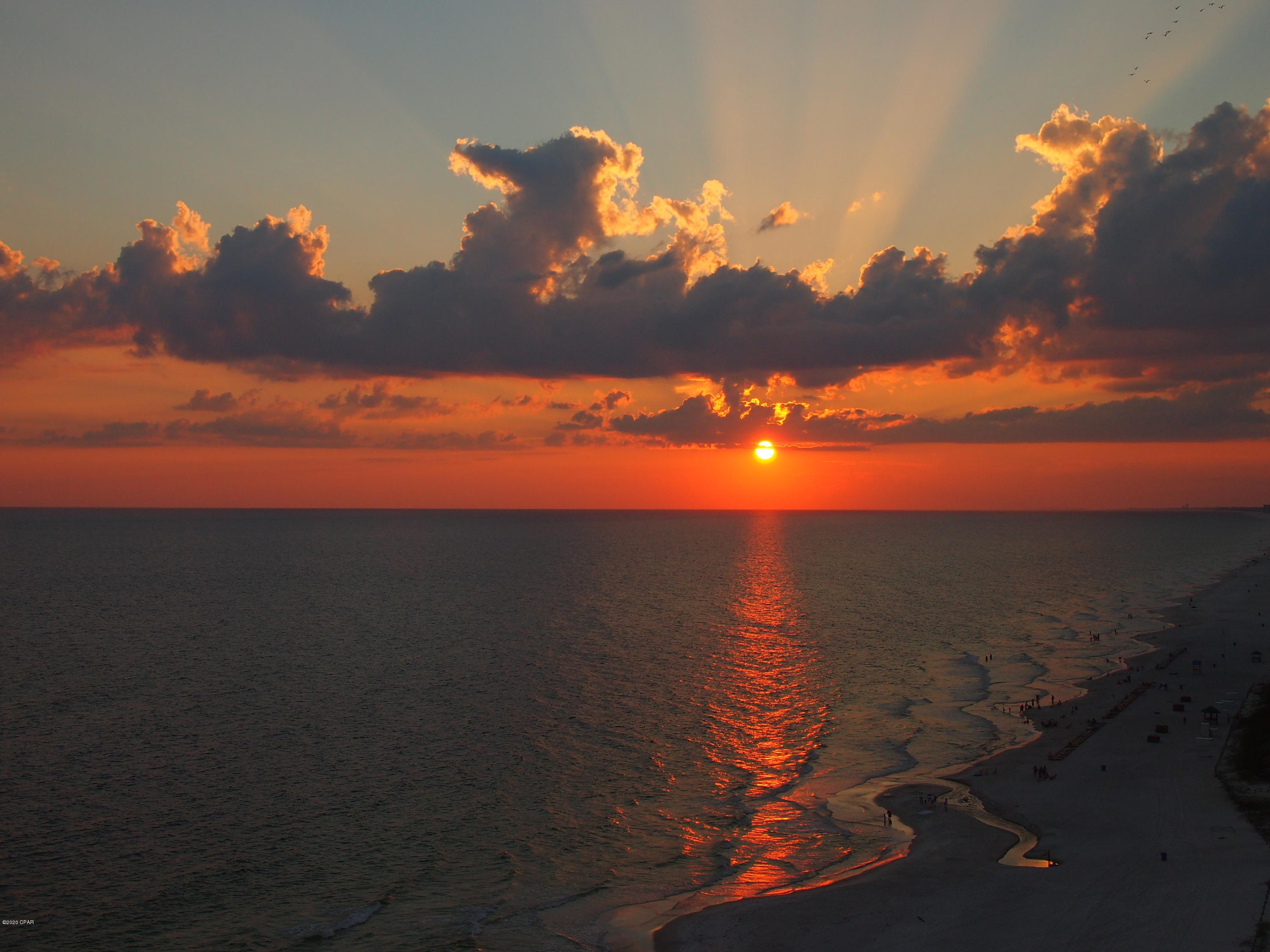 Tropic Winds - Residential