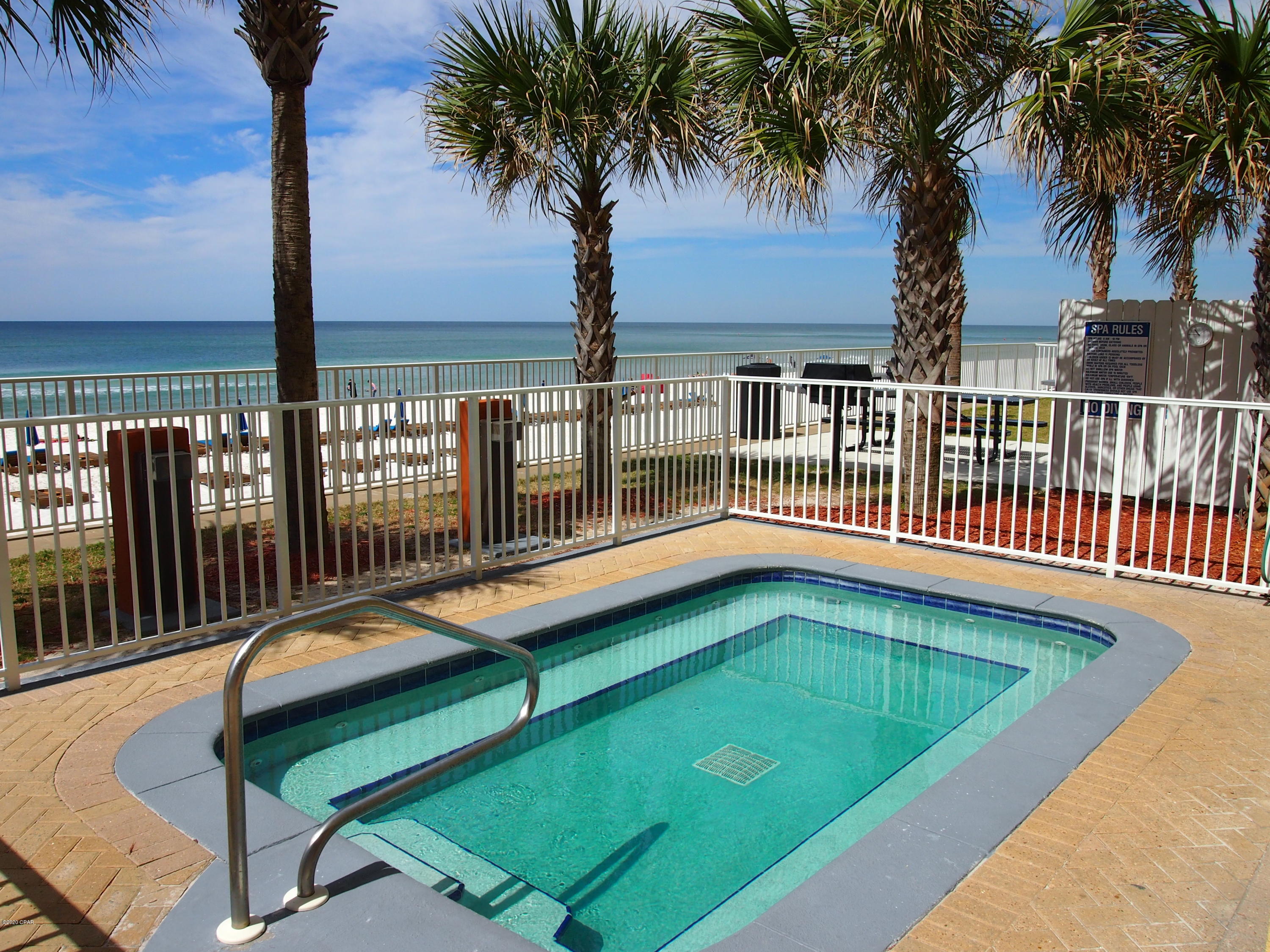 Tropic Winds - Residential