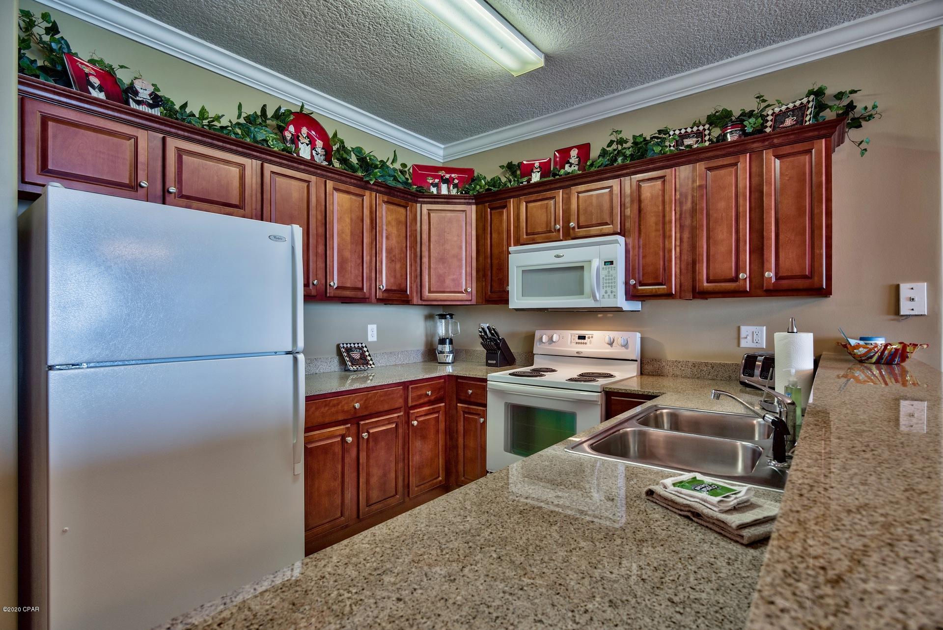 Tropic Winds - Residential