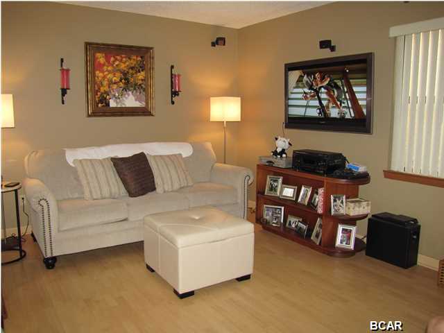 Belaire Estates U-6 - Residential