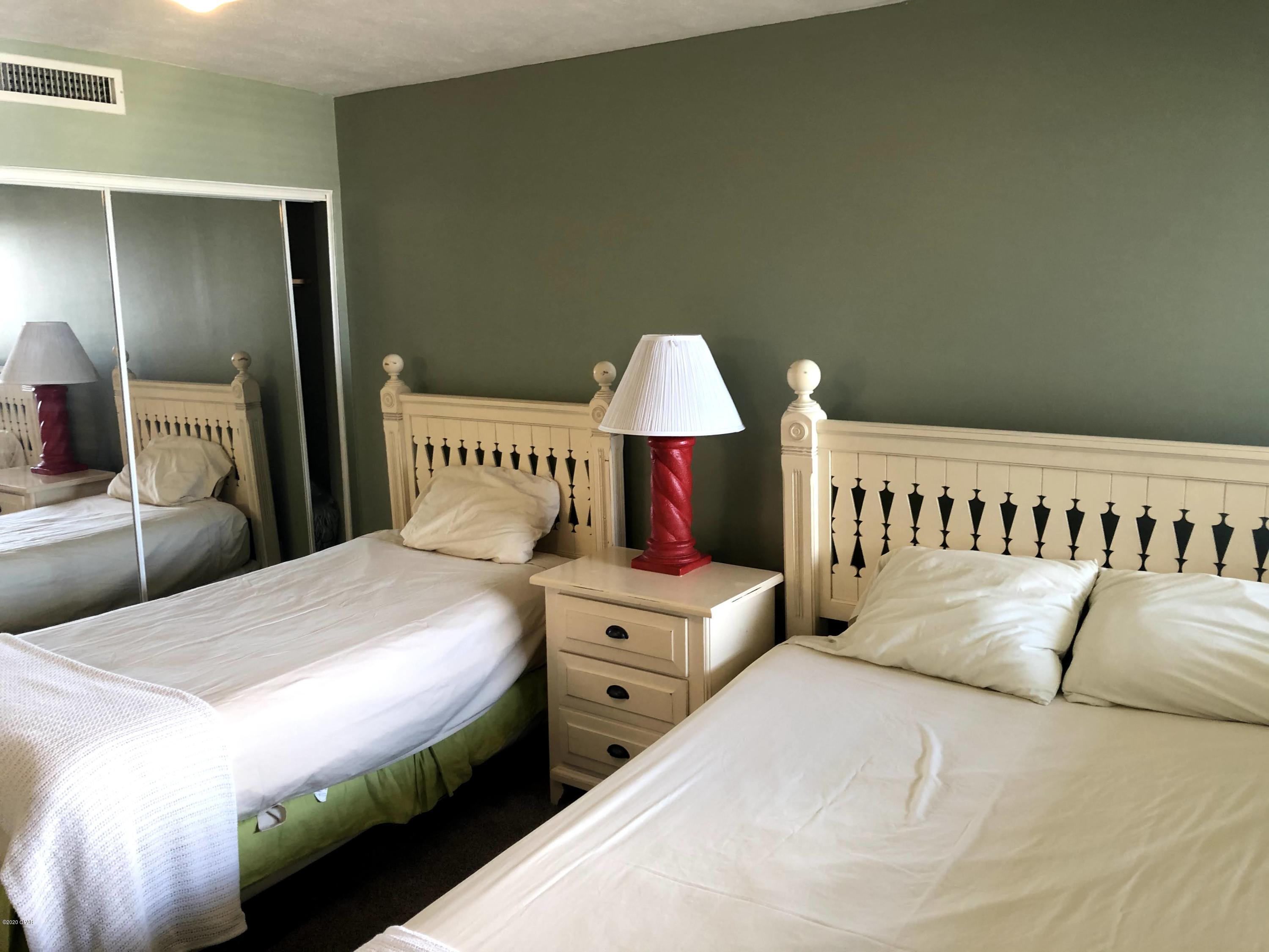 Summerhouse Condo. - Residential