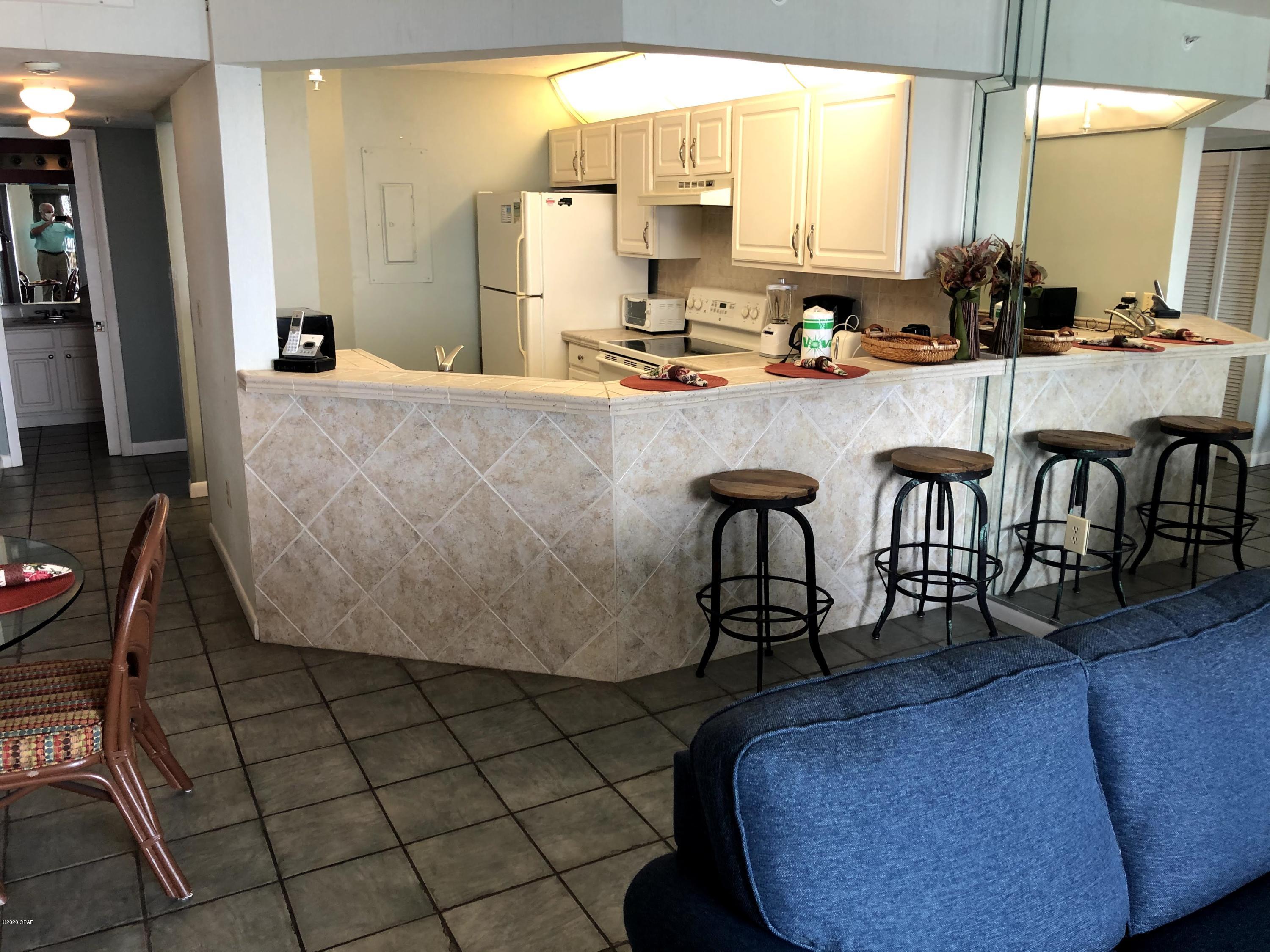 Summerhouse Condo. - Residential