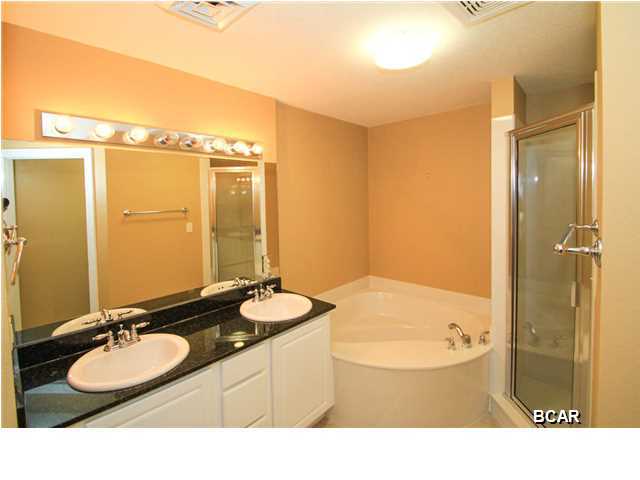 Calypso Towers I - Residential