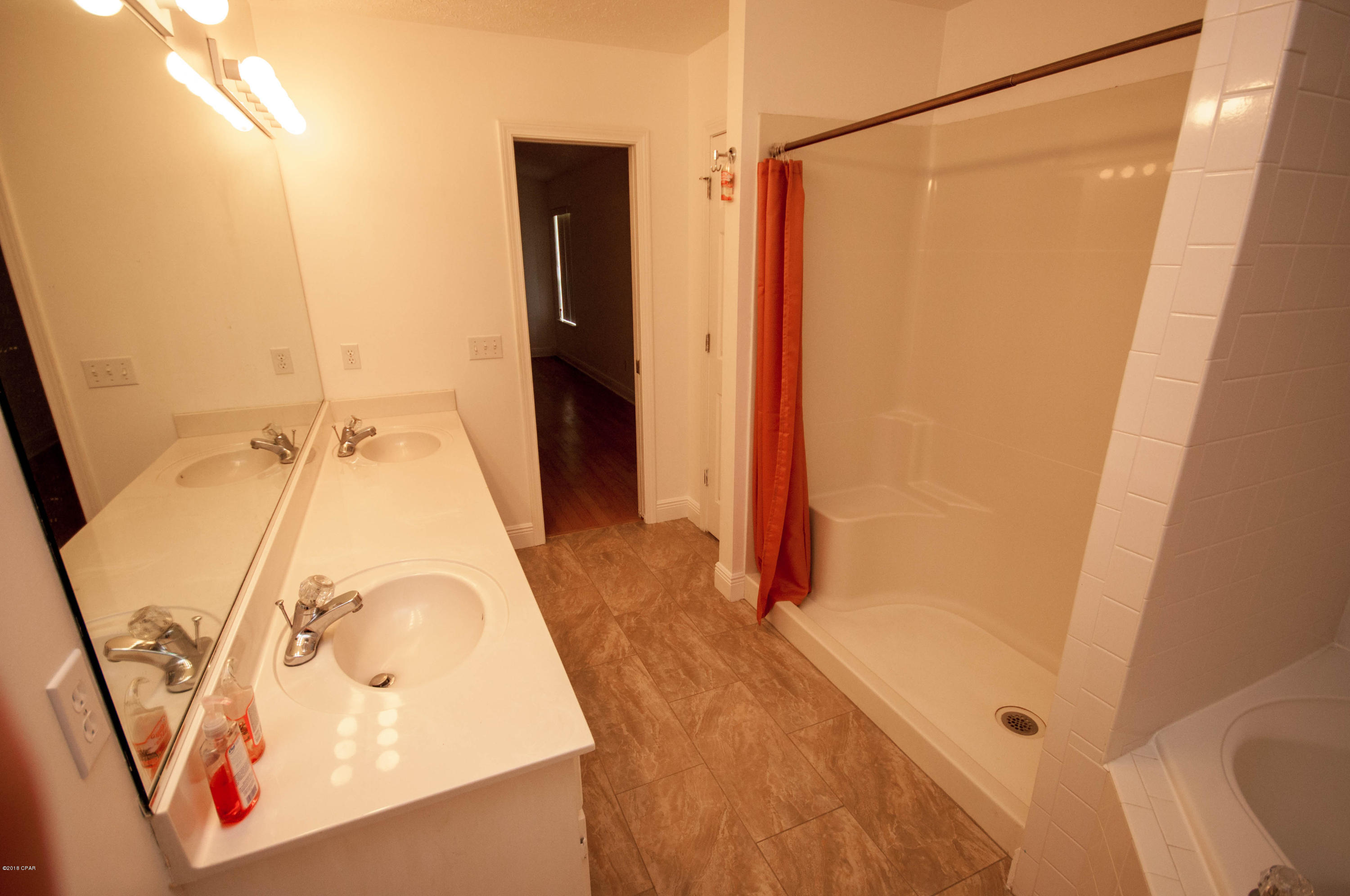 North Lagoon Oaks 8th Add - Residential