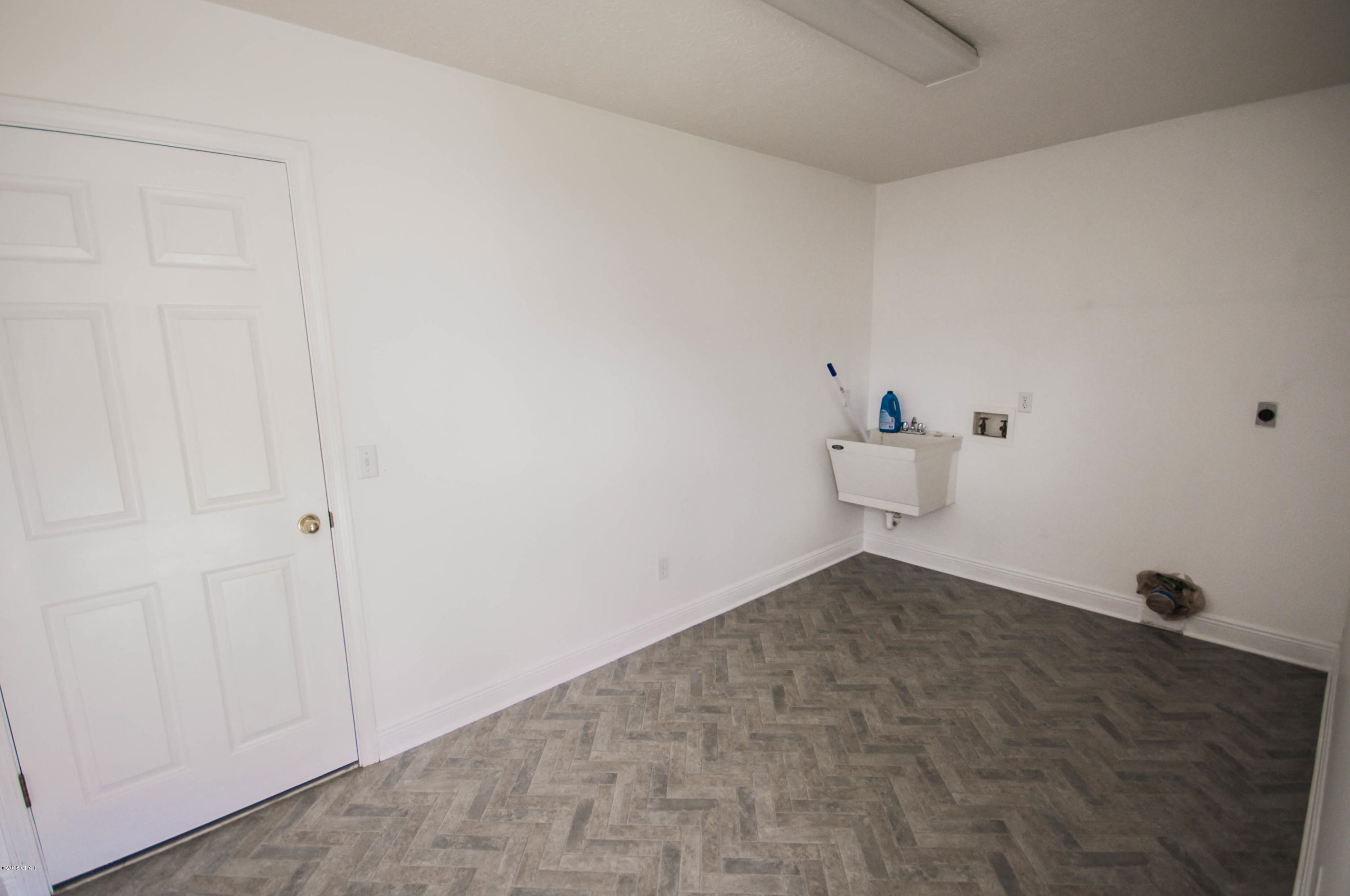 North Lagoon Oaks 8th Add - Residential