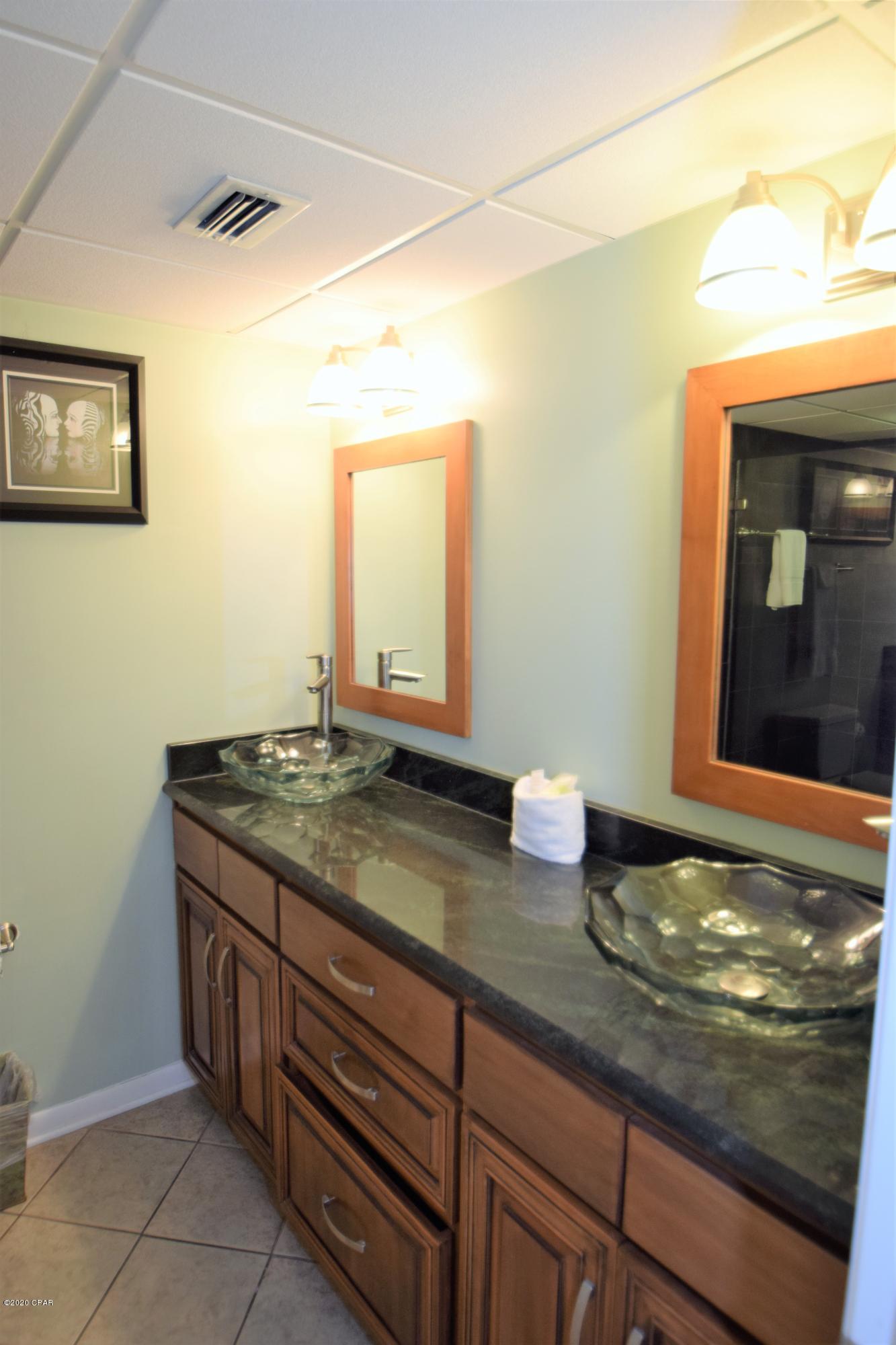 Long Beach Towers III - Residential