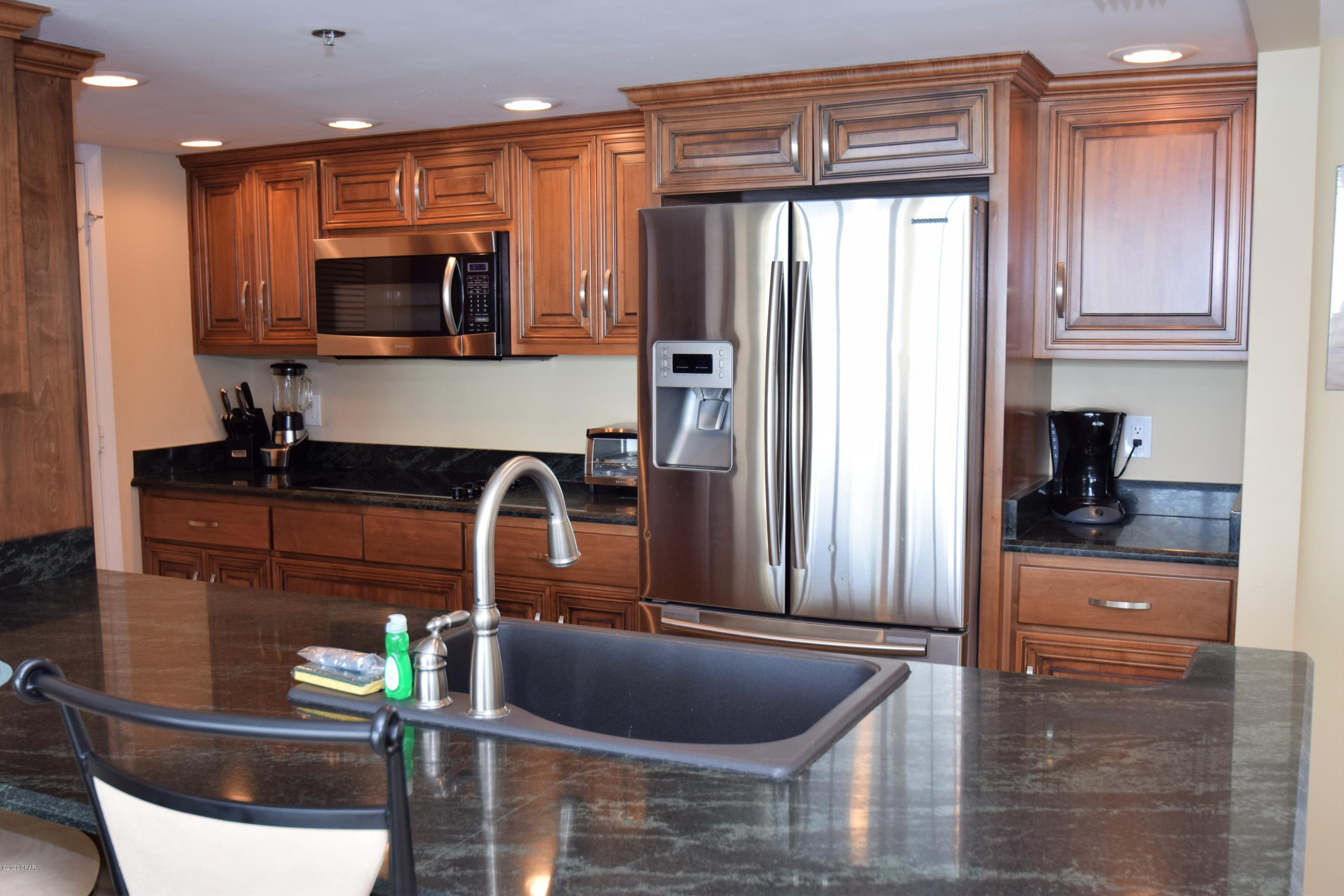 Long Beach Towers III - Residential