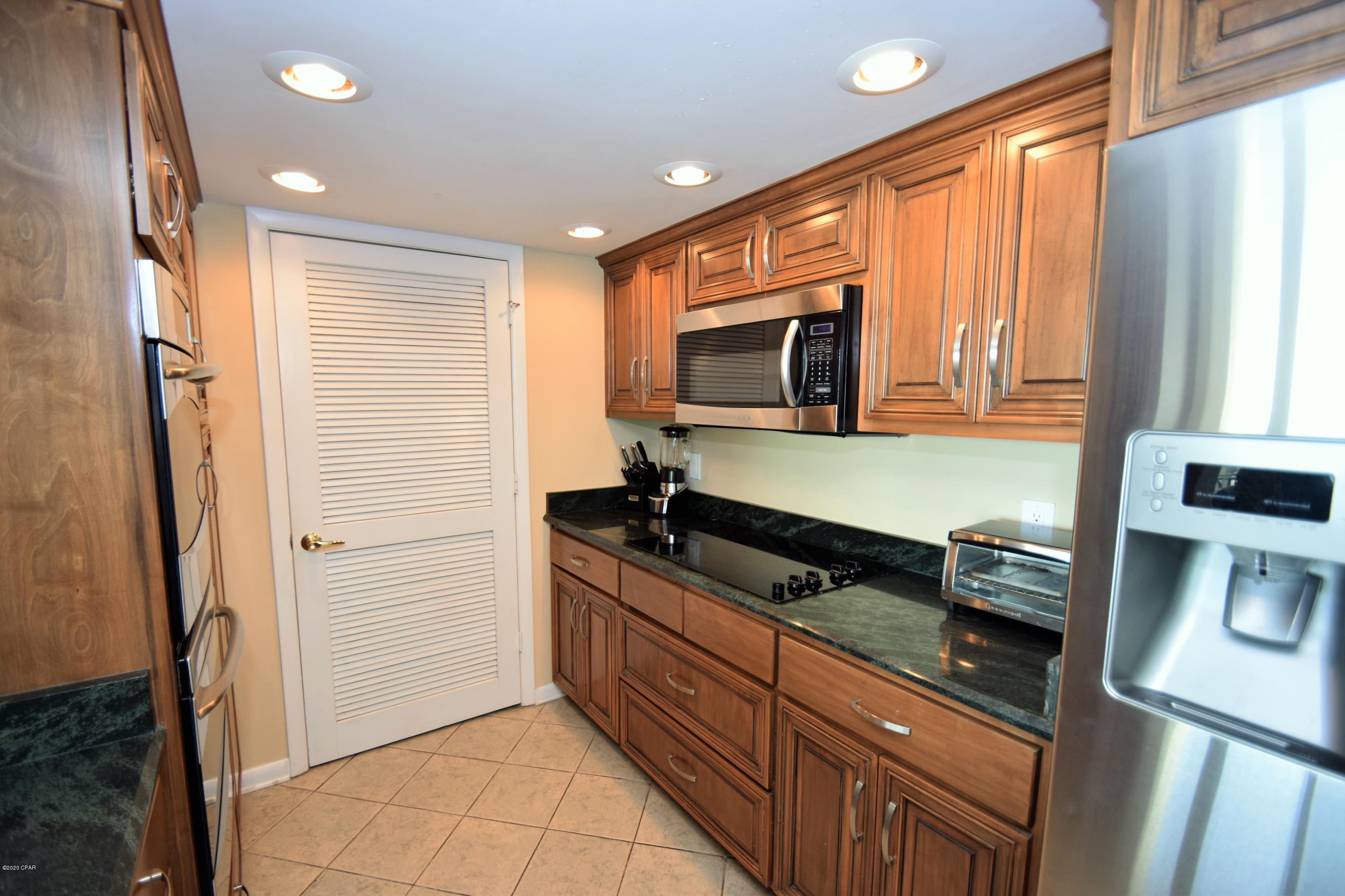 Long Beach Towers III - Residential