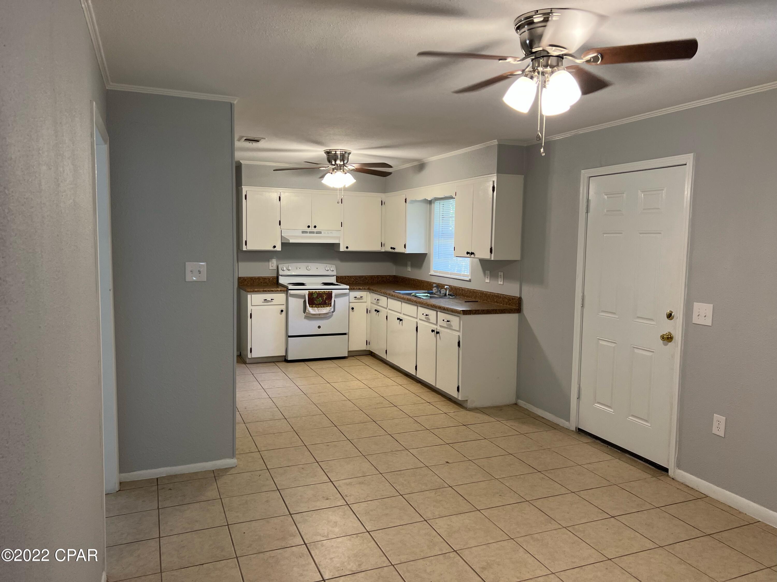 [No Recorded Subdiv] - Residential Lease