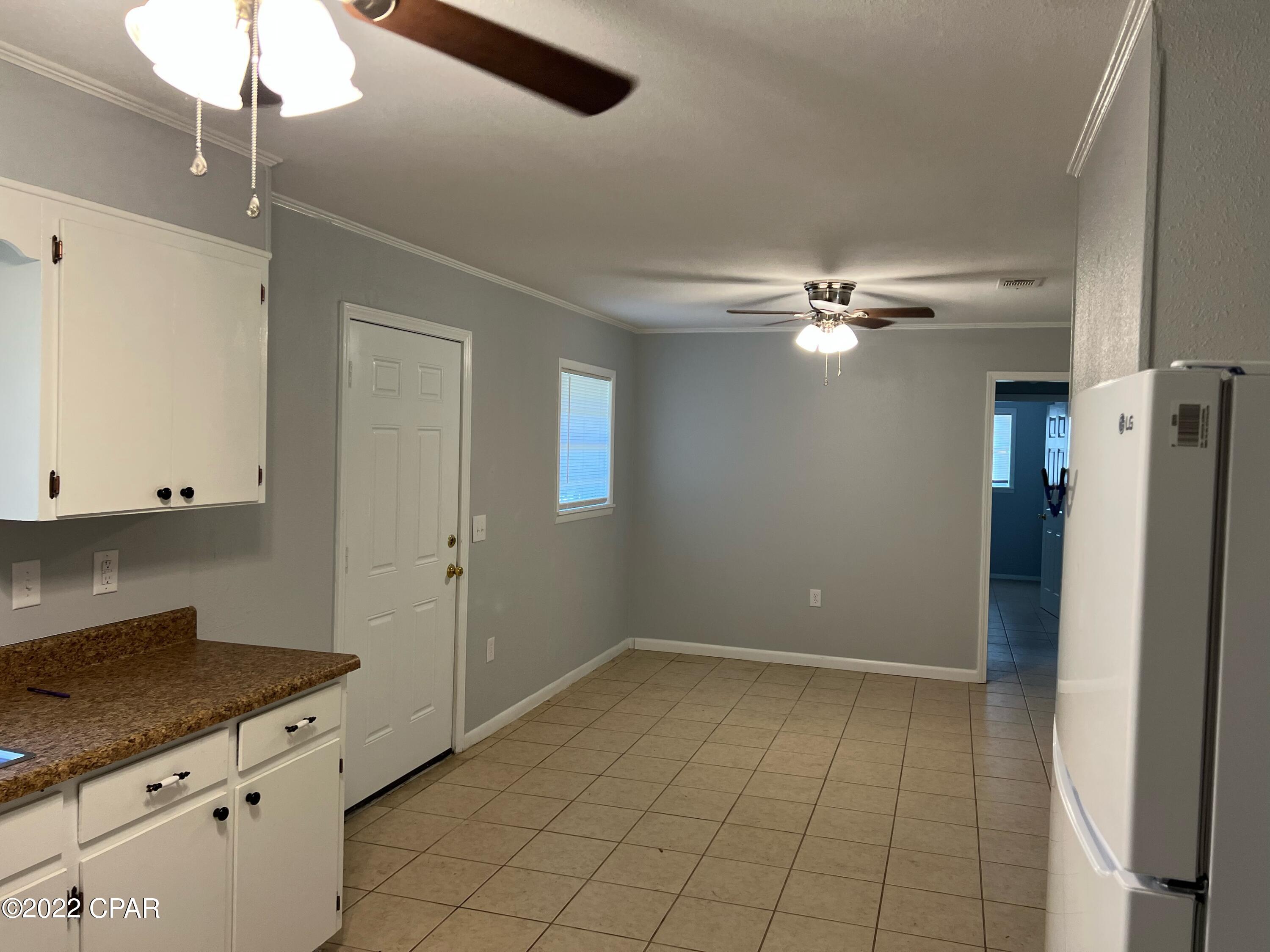 [No Recorded Subdiv] - Residential Lease