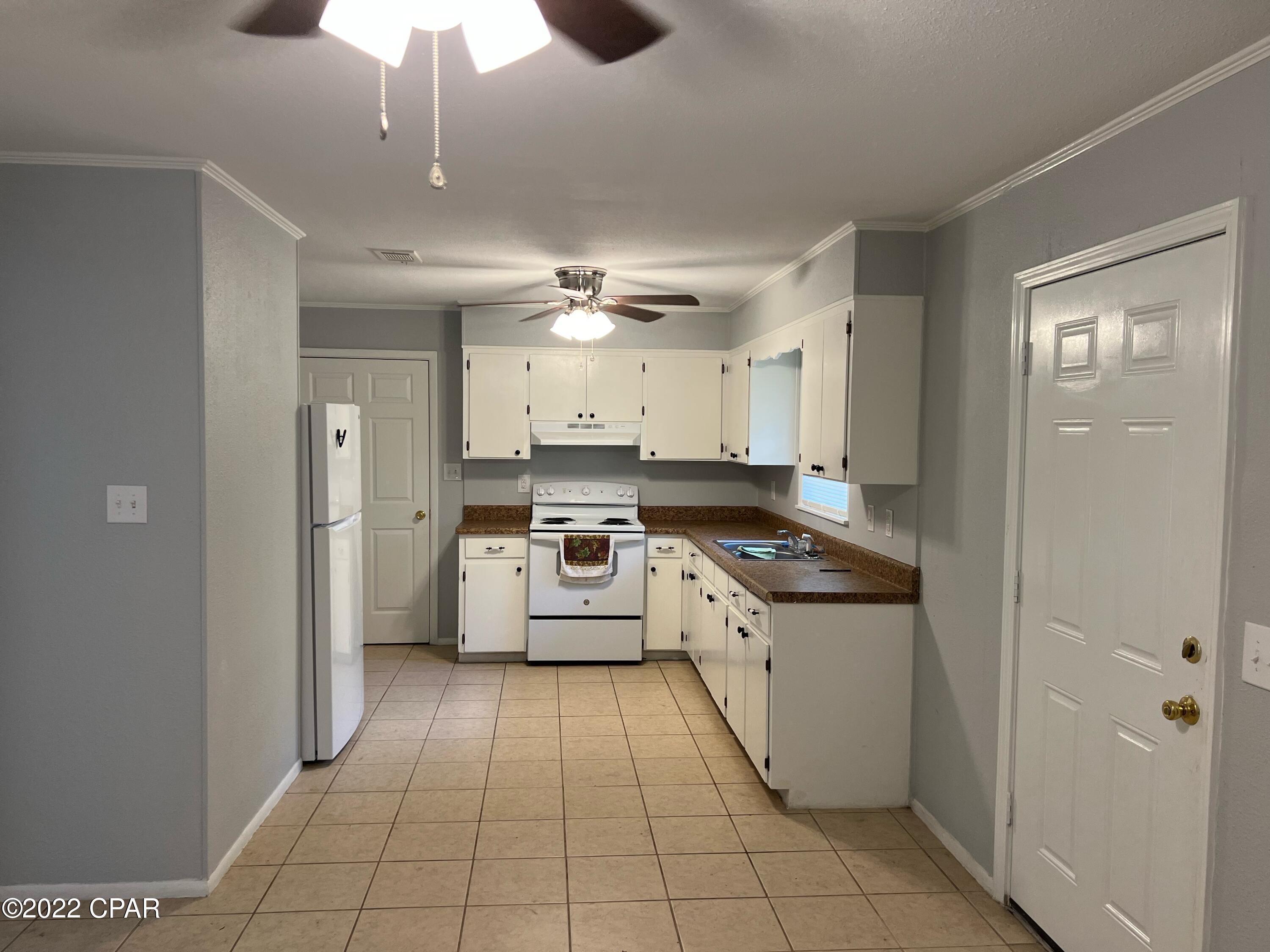 [No Recorded Subdiv] - Residential Lease