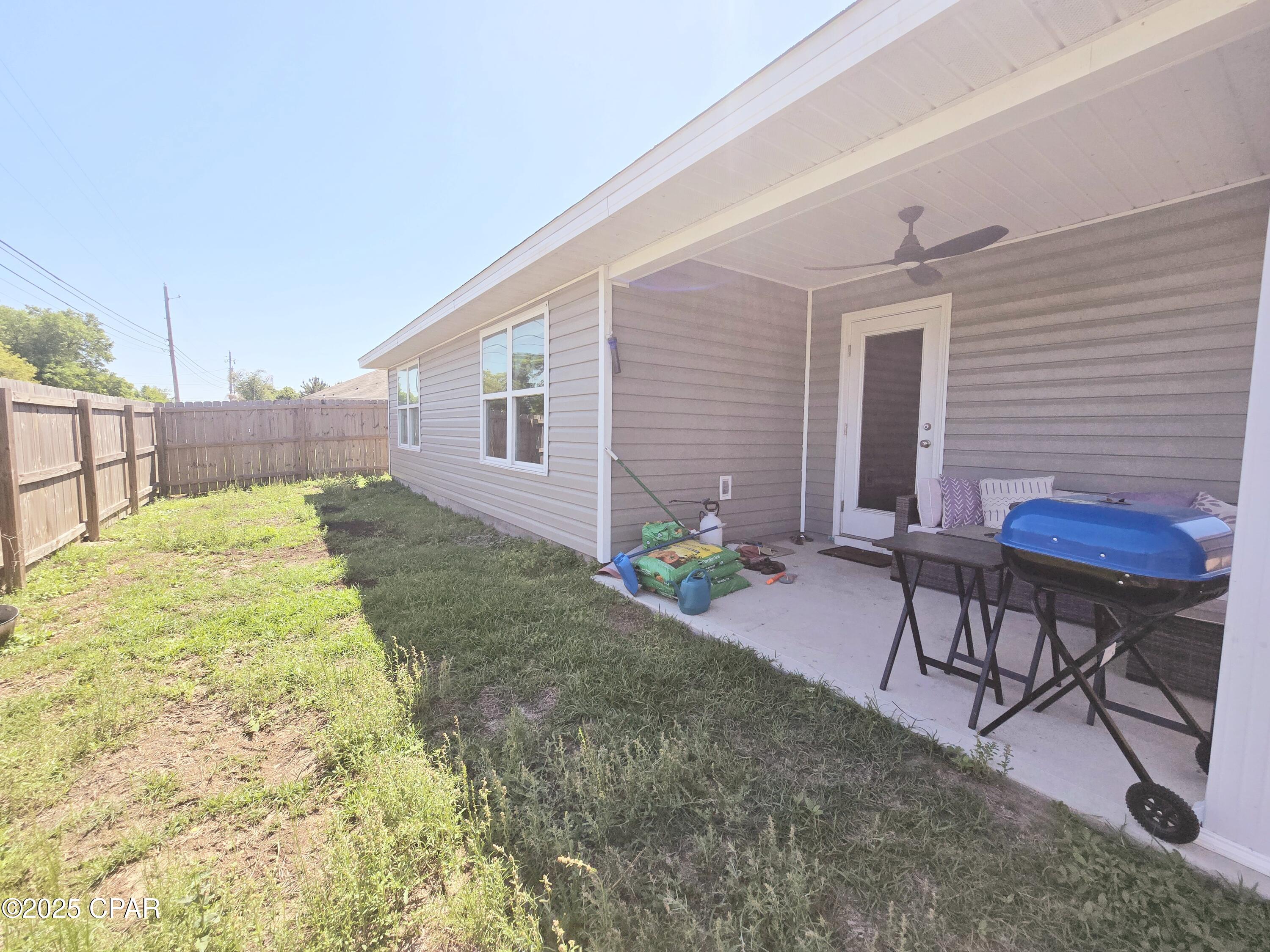 [No Recorded Subdiv] - Residential Lease