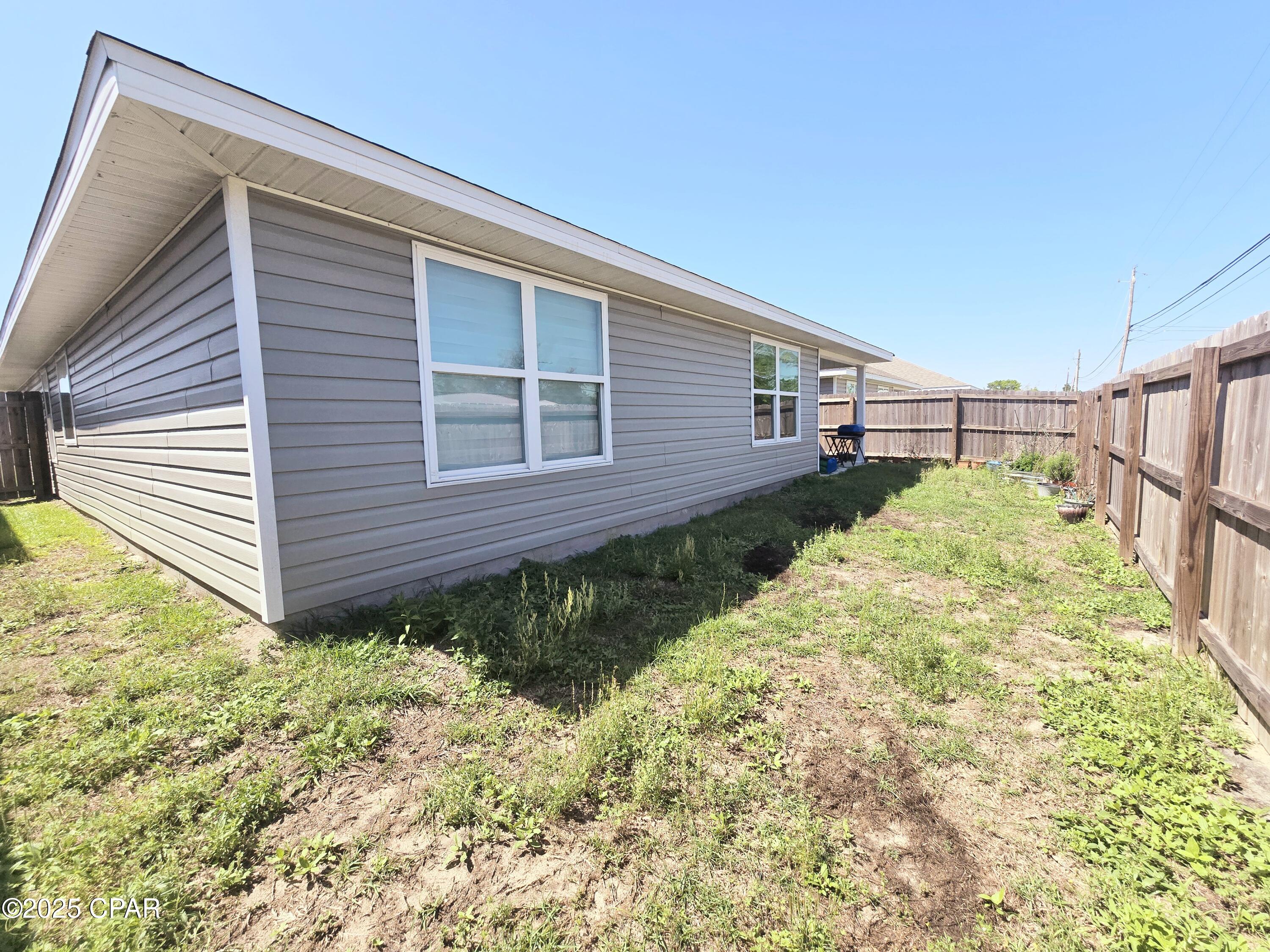 [No Recorded Subdiv] - Residential Lease