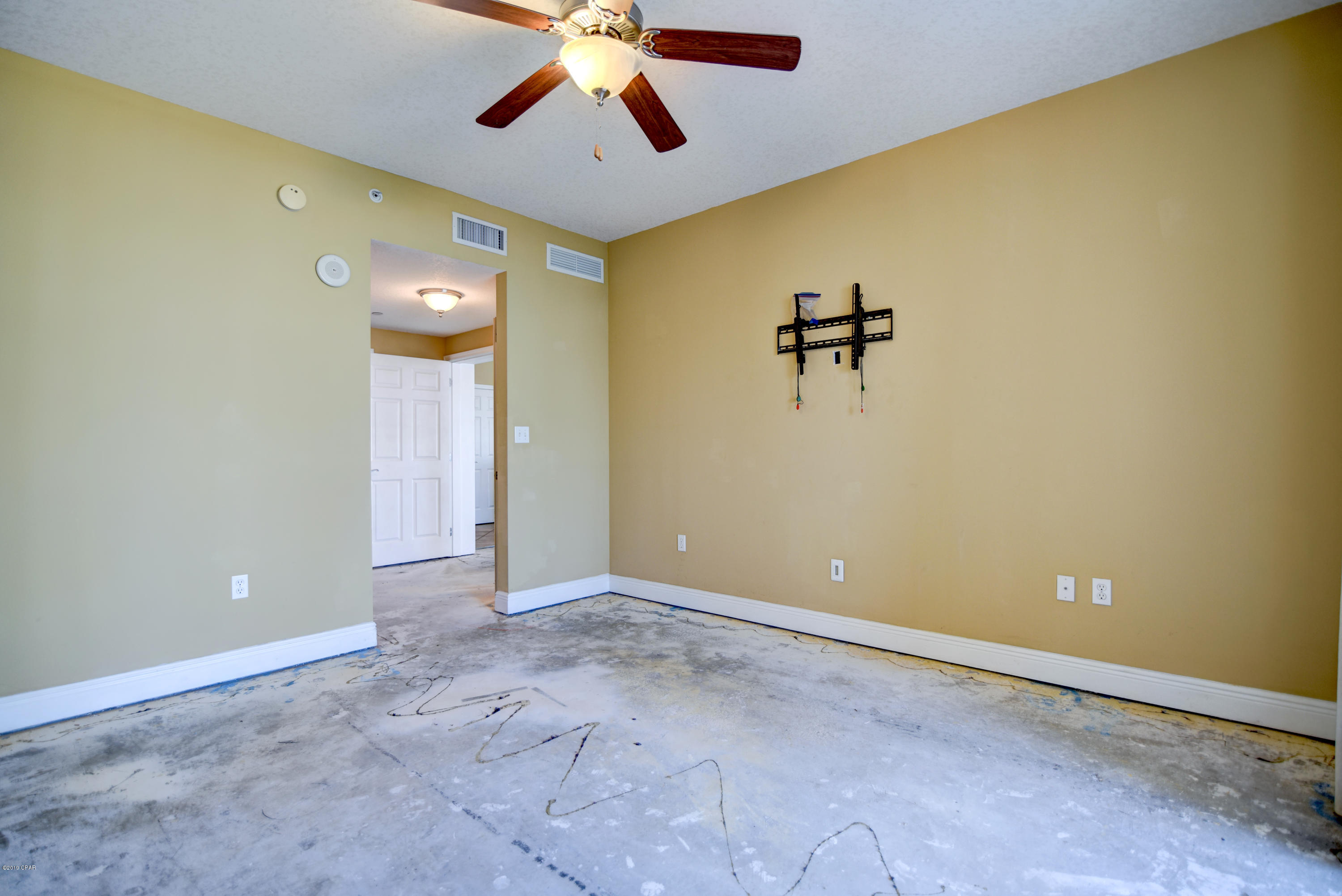 Magnolia Bay Club - Residential