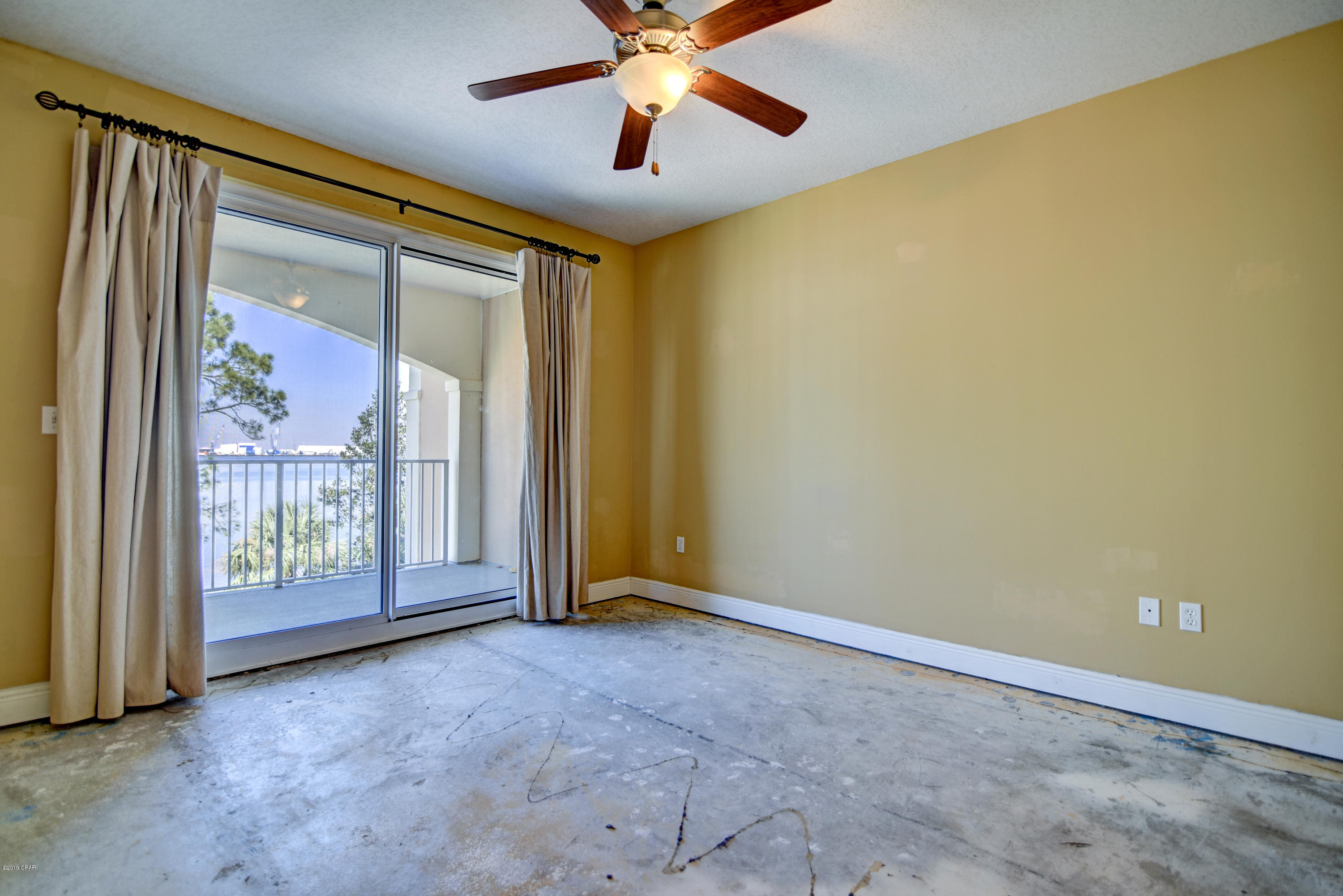 Magnolia Bay Club - Residential