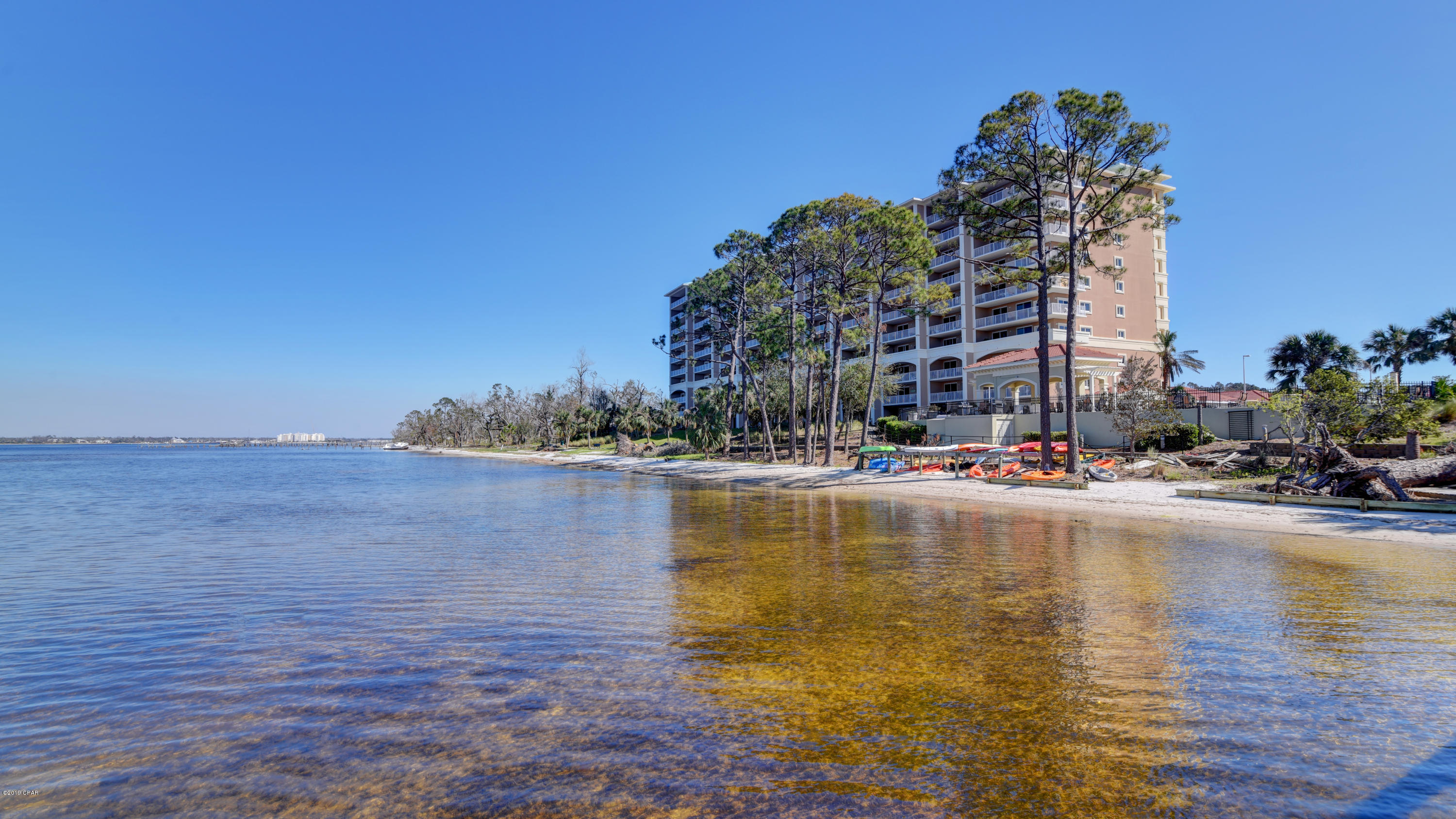 Magnolia Bay Club - Residential
