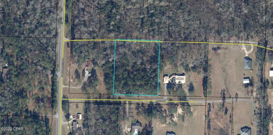 Just a short distance out of town is this 2 1/2 acre tract. This parcel is a clean canvas on which to paint your fabulous country estate. Located in an area of really nice homes that reflect a tremendous ''pride of ownership''. Conveniently located to the City of Chipley with it's small town charm. Also close to Falling Waters State Park featuring Florida's highest waterfall. Deed restricted to site built homes only. If you are considering building, you need to check this one!