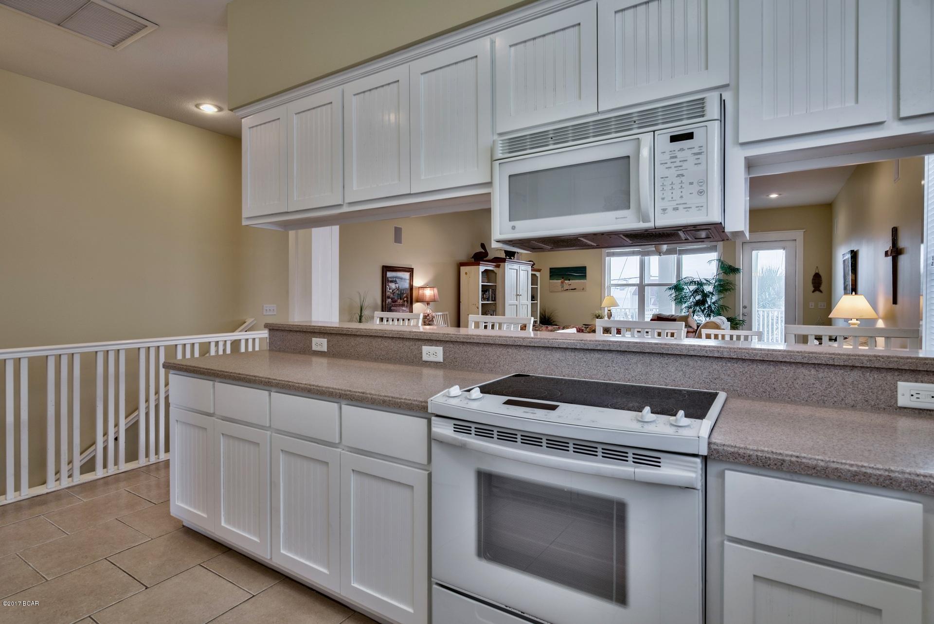 La Valencia Beach Resort - Residential