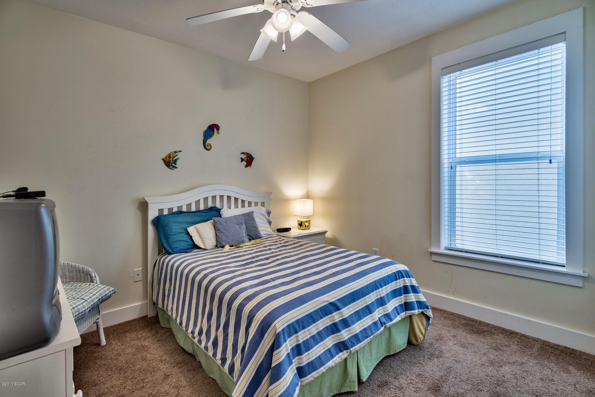 La Valencia Beach Resort - Residential