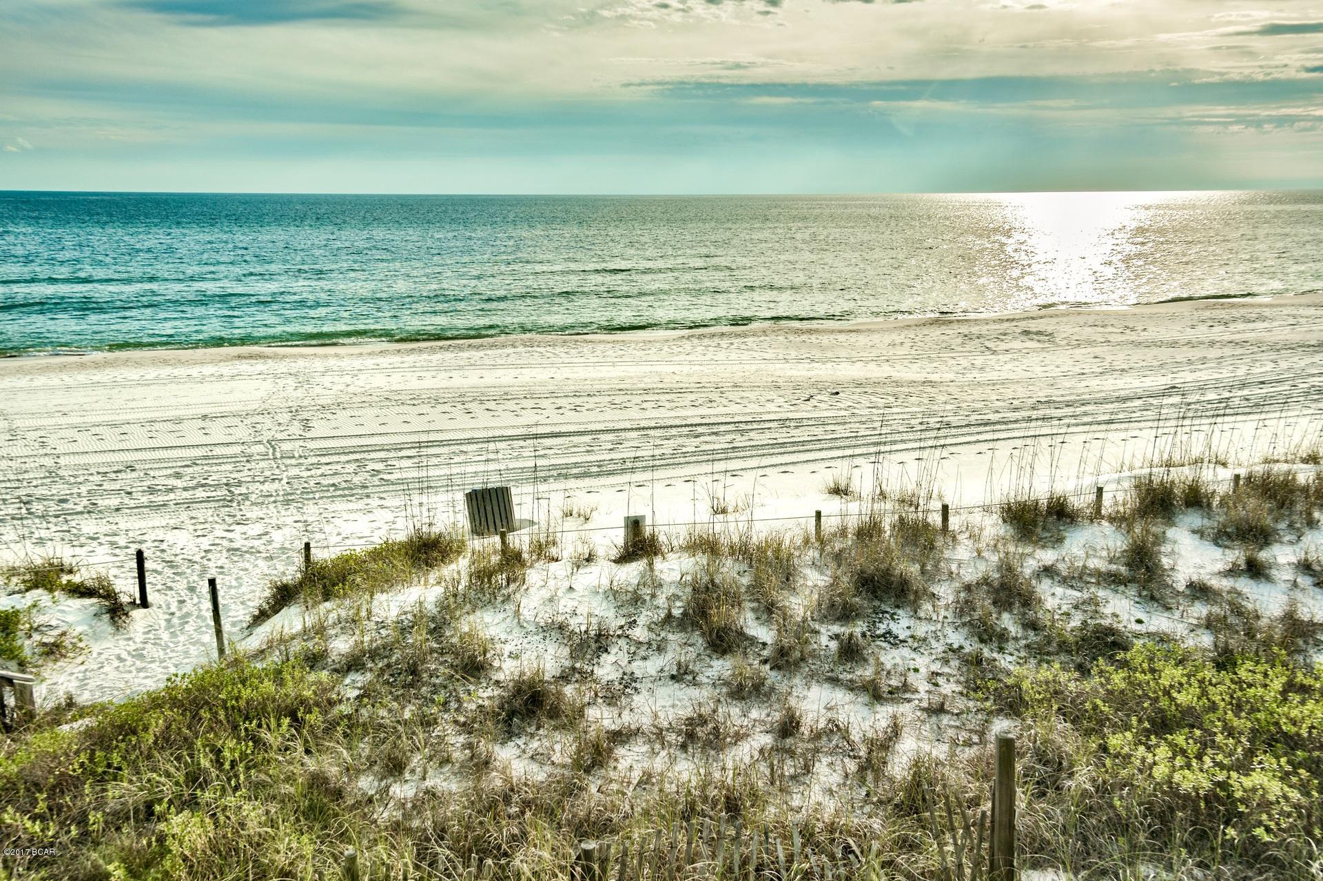 La Valencia Beach Resort - Residential