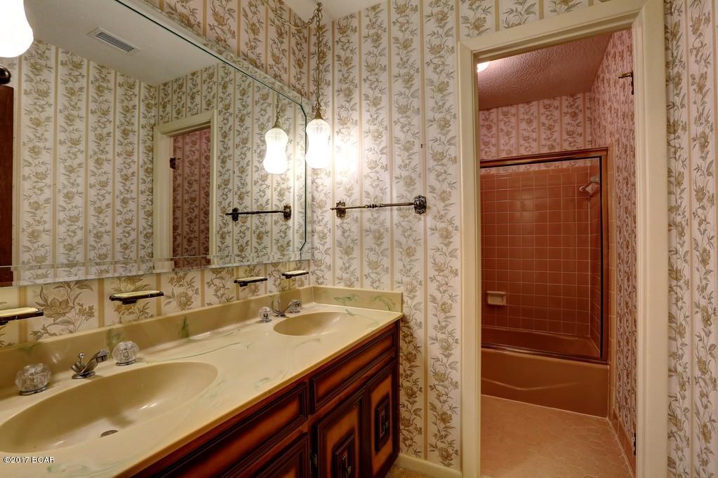 Belaire Estates U-1 Replat - Residential