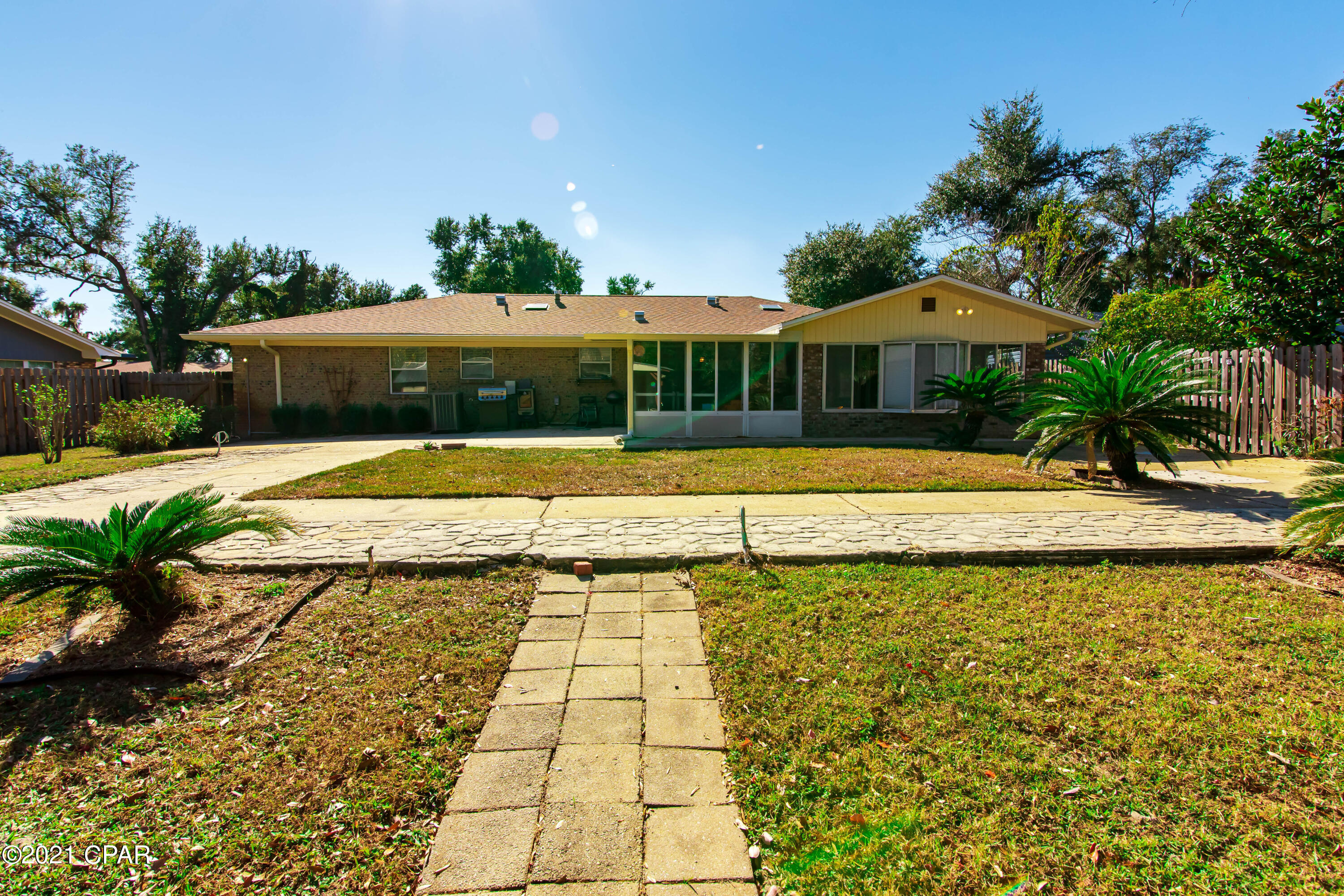 Imperial Oaks - Residential