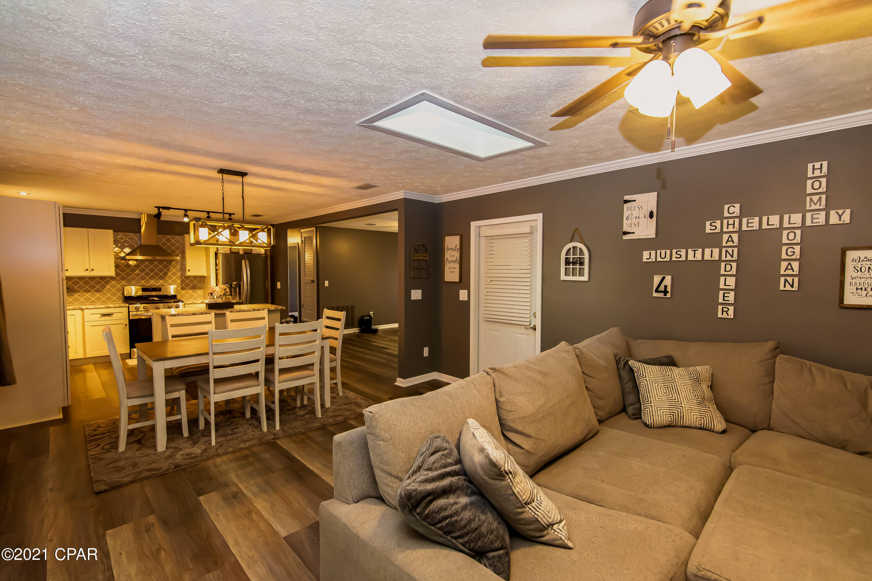 Imperial Oaks - Residential