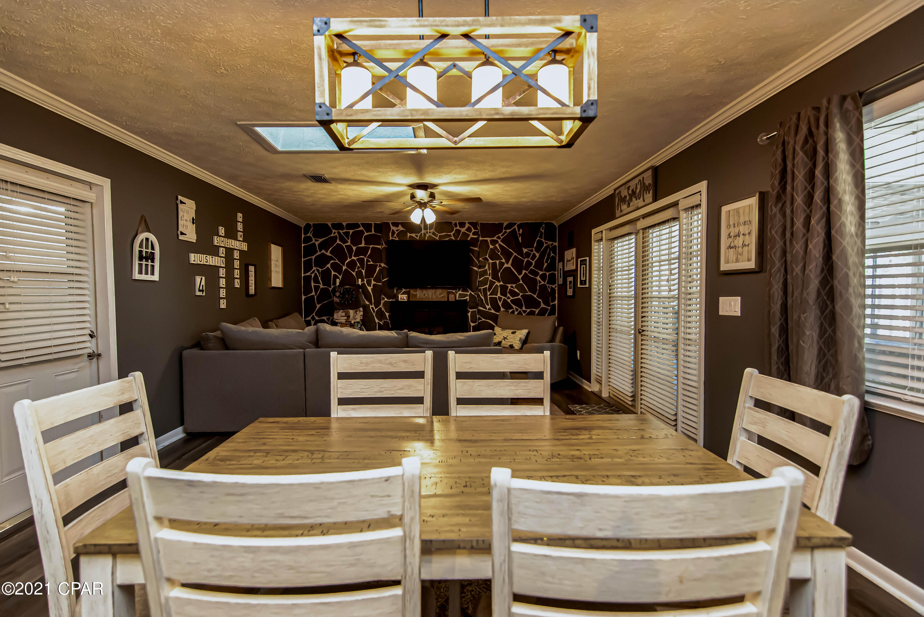 Imperial Oaks - Residential