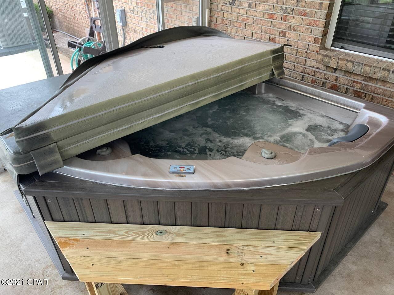 Imperial Oaks - Residential