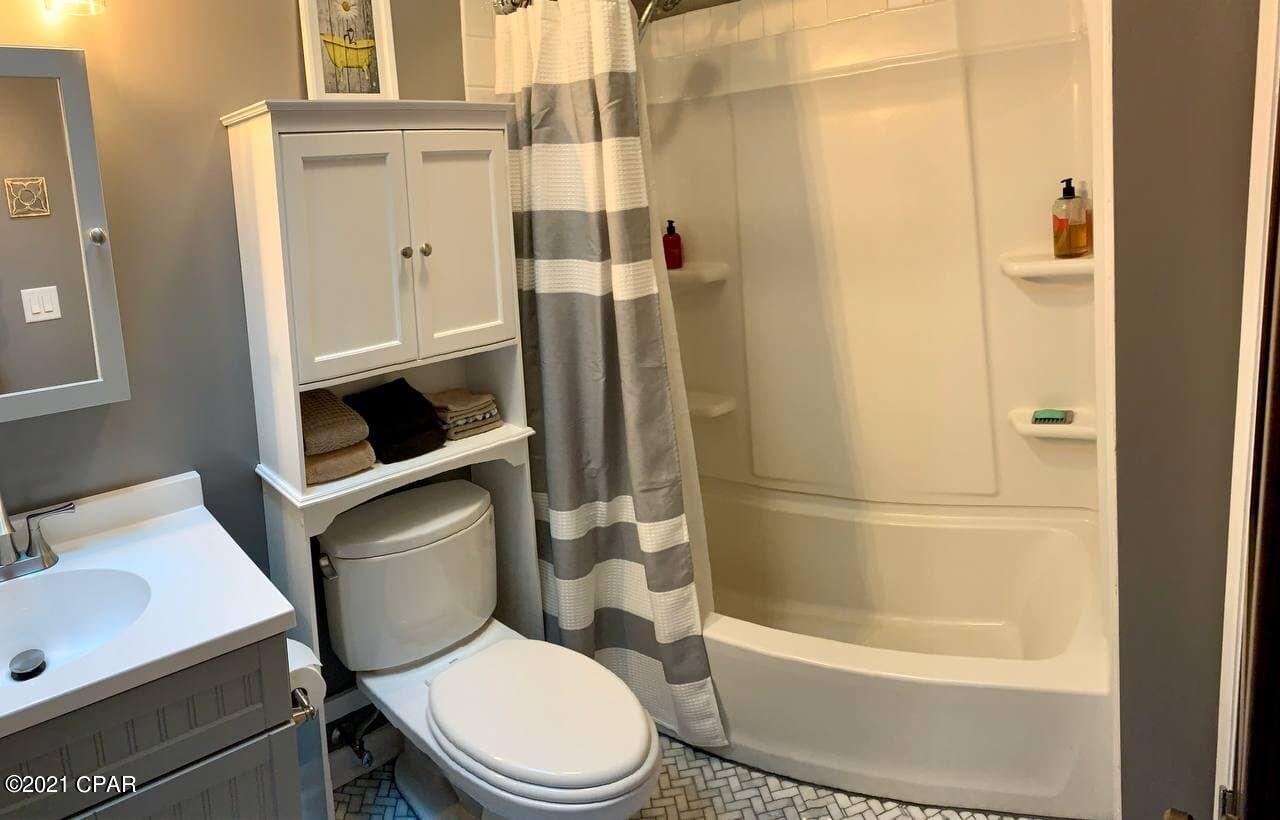 Imperial Oaks - Residential