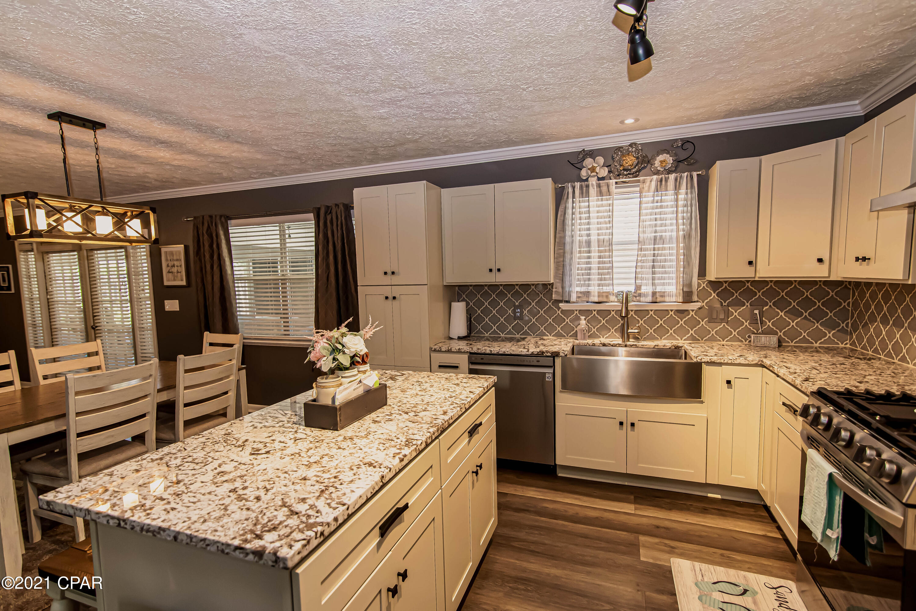 Imperial Oaks - Residential