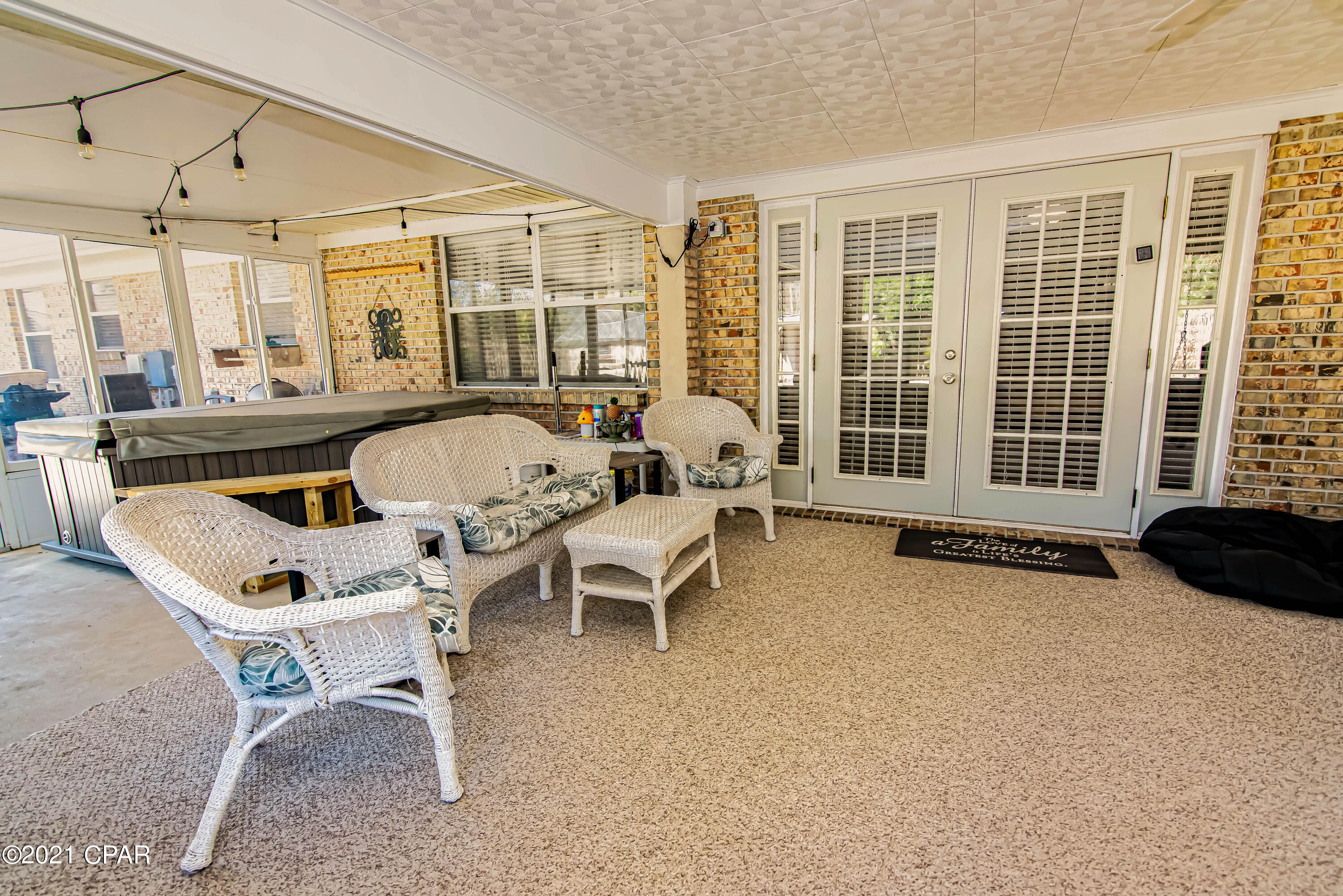 Imperial Oaks - Residential