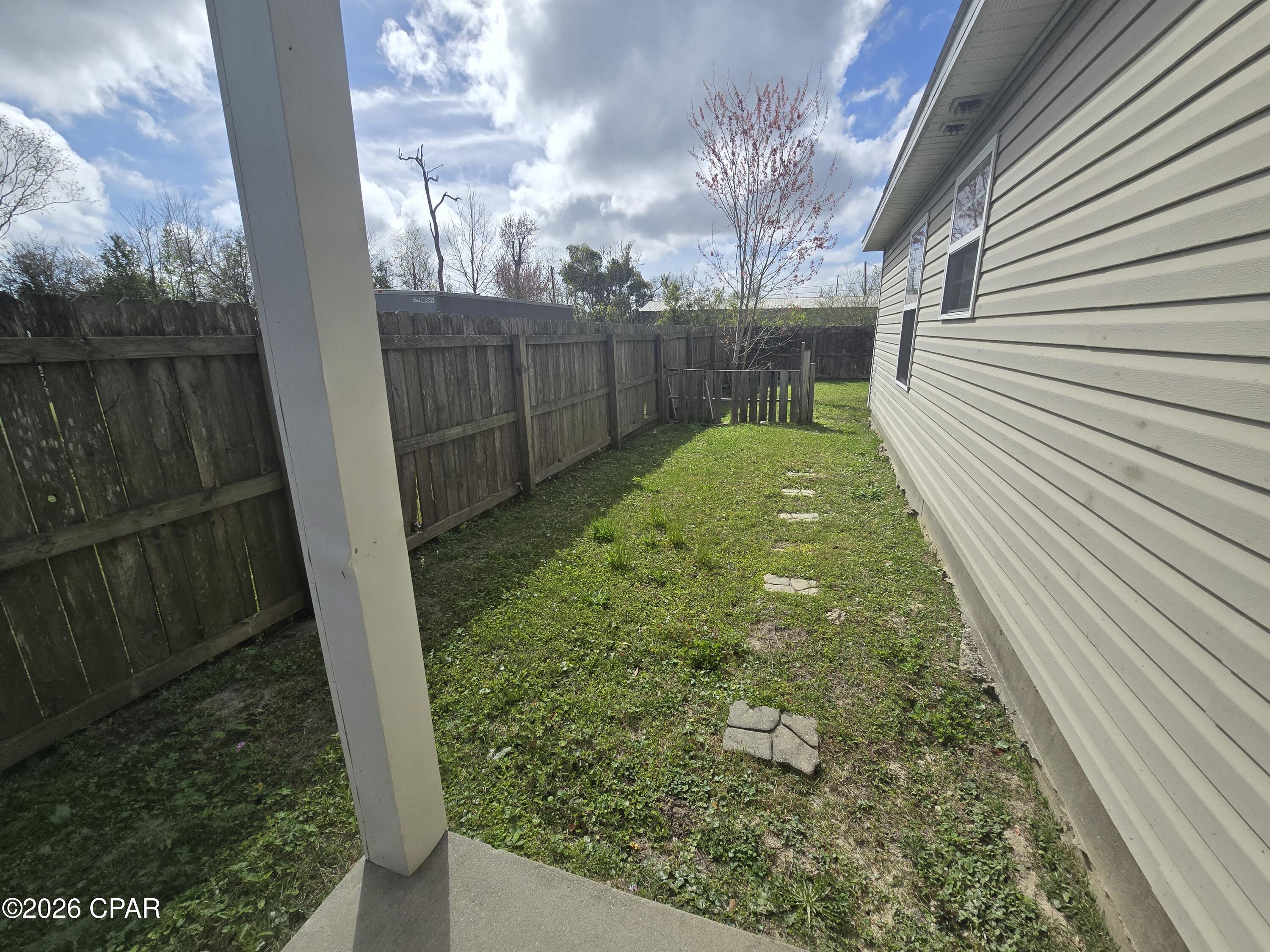 [No Recorded Subdiv] - Residential Lease