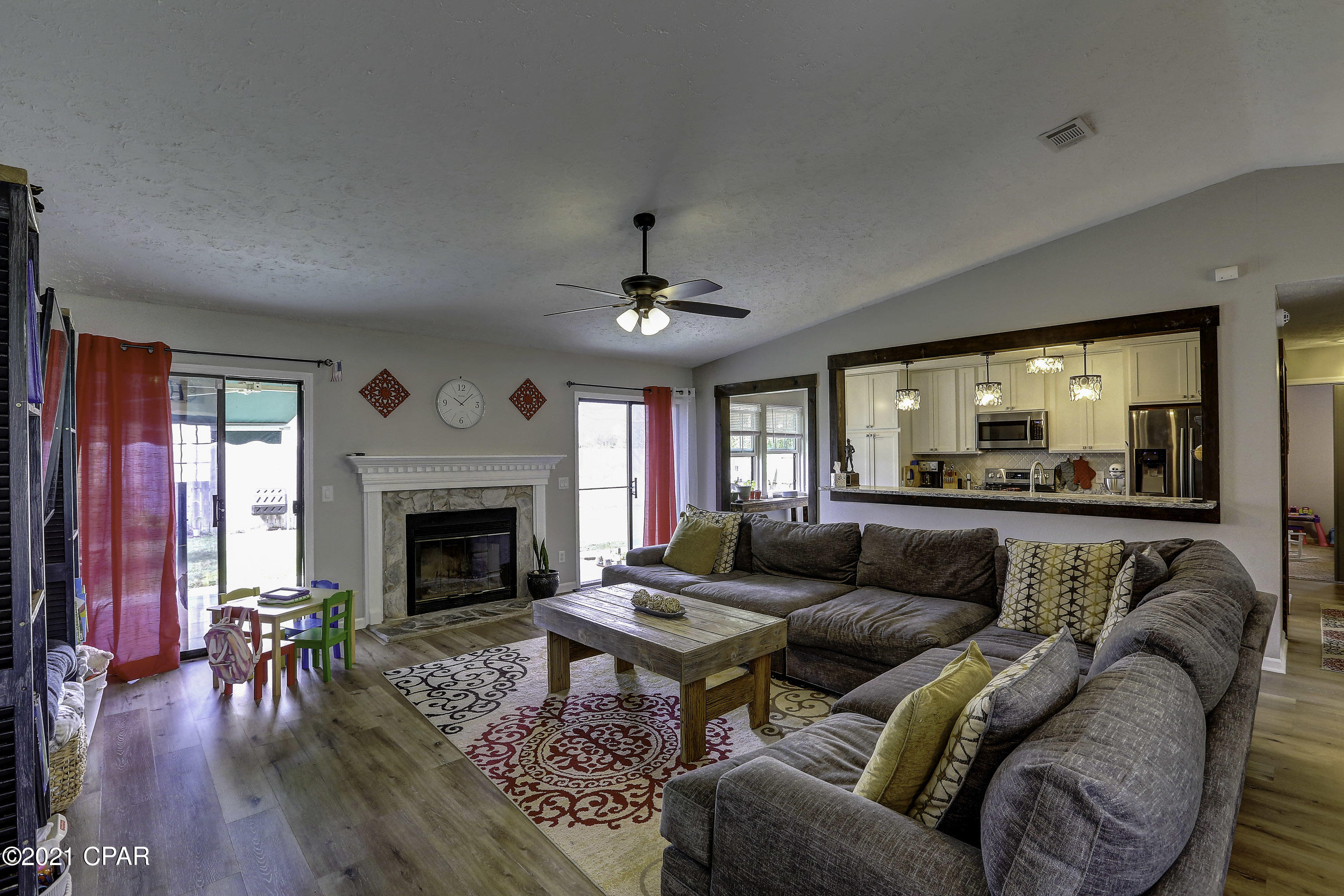 [No Recorded Subdiv] - Residential