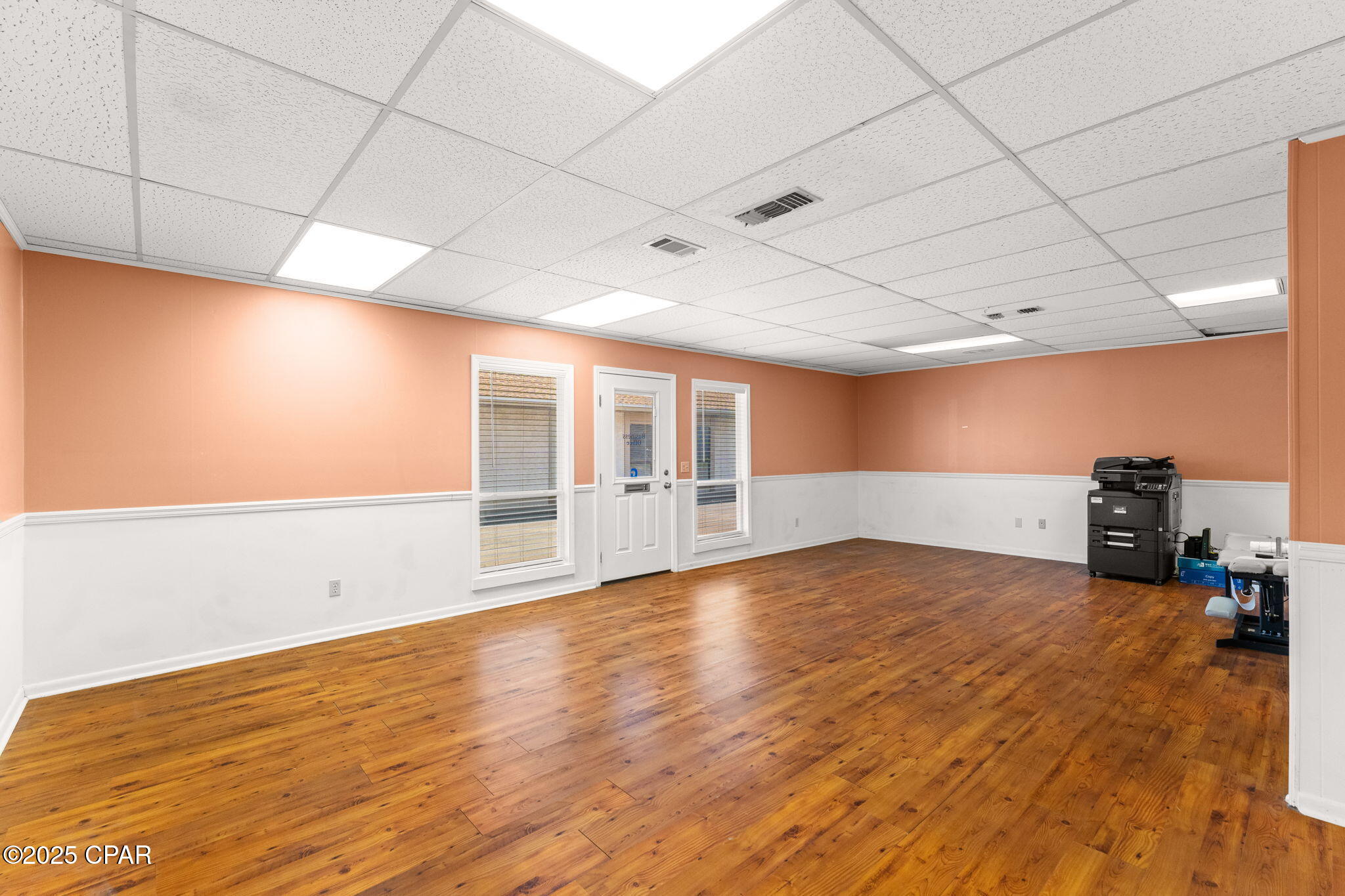 [No Recorded Subdiv] - Commercial Sale