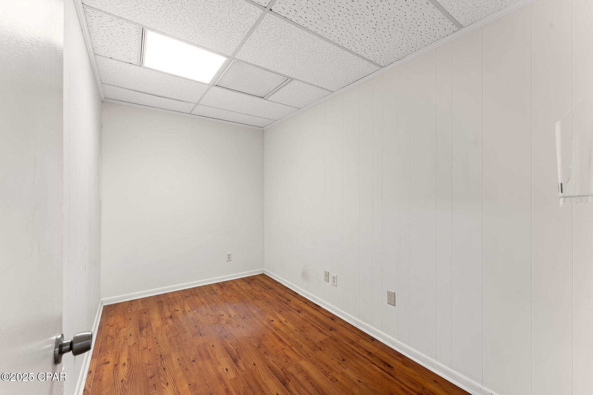 [No Recorded Subdiv] - Commercial Sale